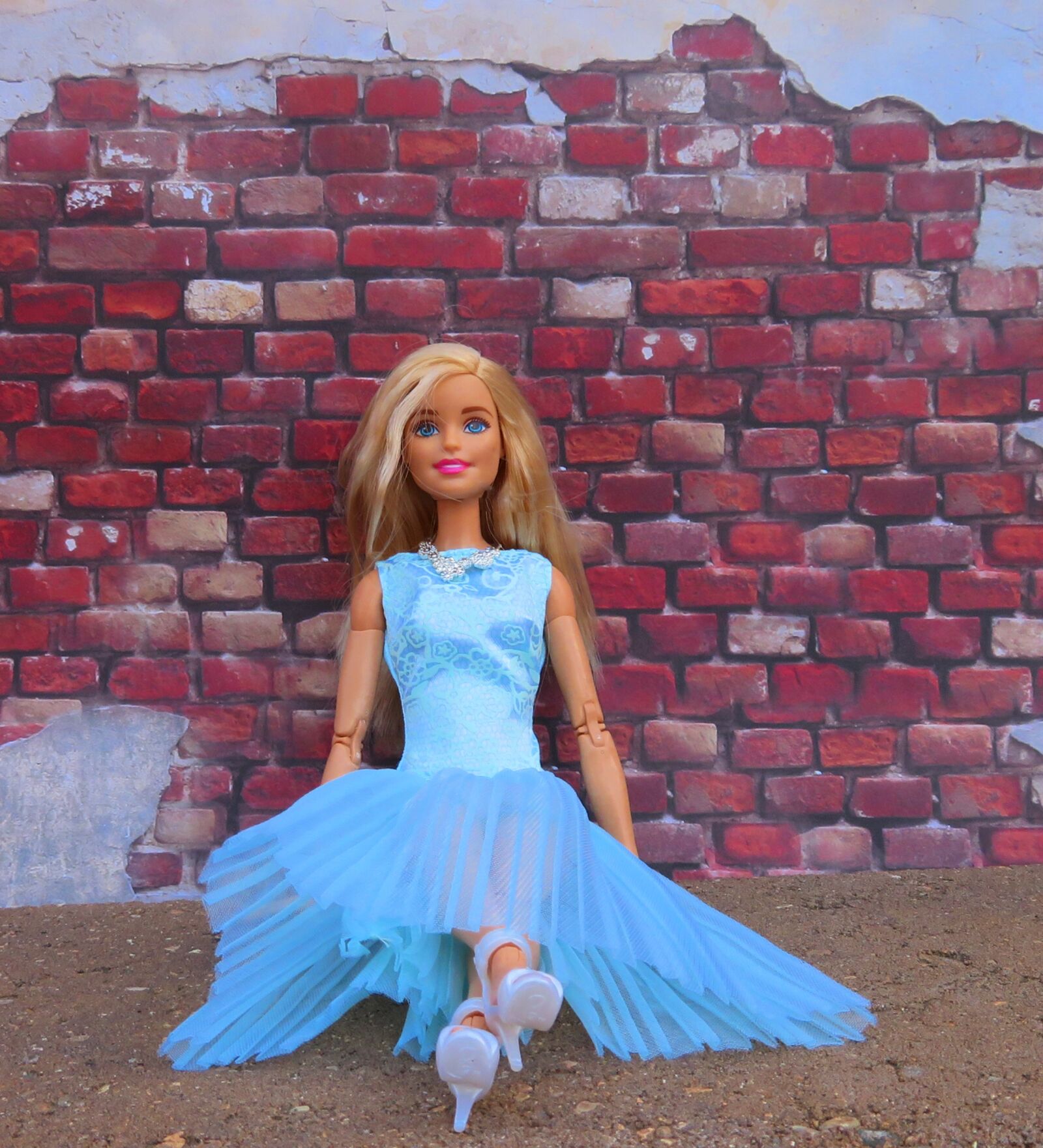 Canon PowerShot SX720 HS sample photo. Barbie, doll, blonde photography