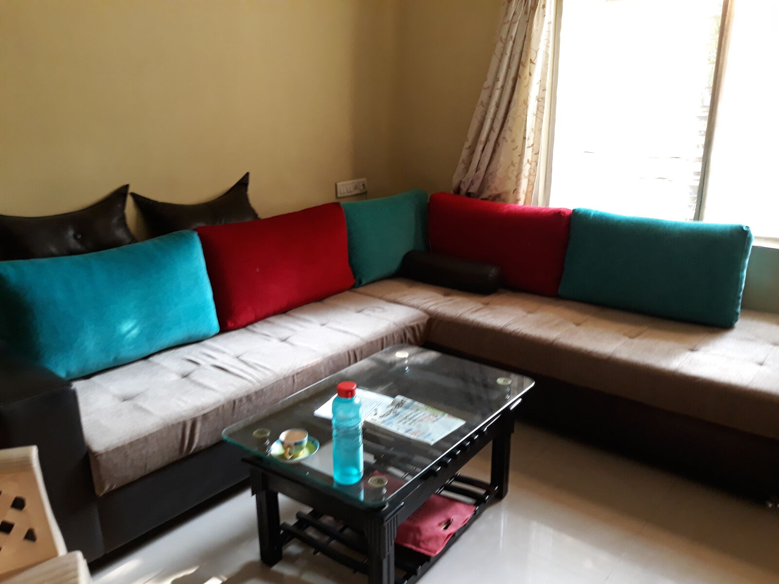 Samsung Galaxy J7 Pro sample photo. Home, decor photography