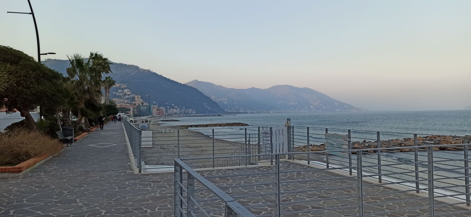 Xiaomi Redmi Note 8 Pro sample photo. Sea, beach, sunset photography