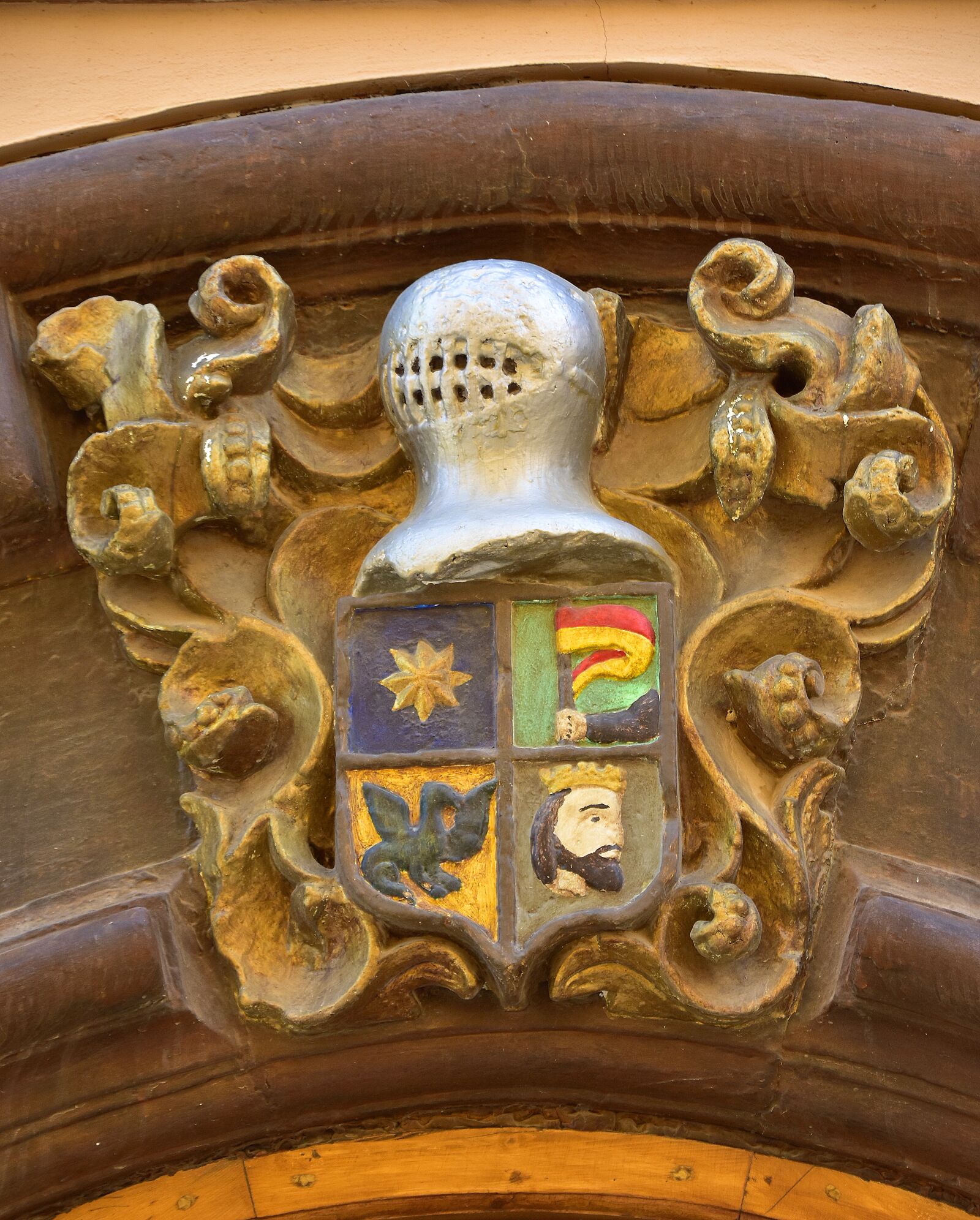 Nikon D7200 sample photo. Old, coat of arms photography