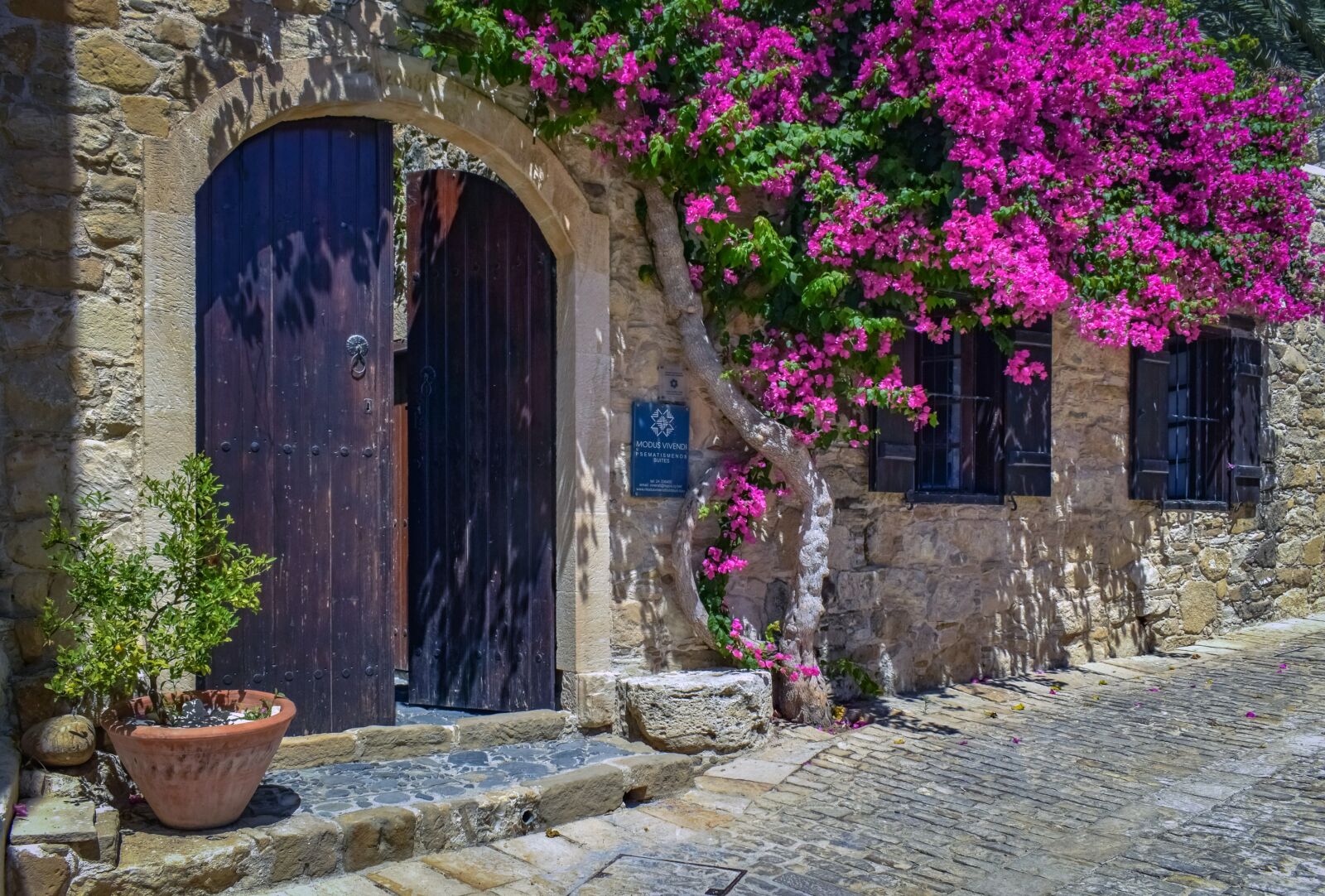 Nikon D3300 sample photo. Old house, stoneworks, masonry photography