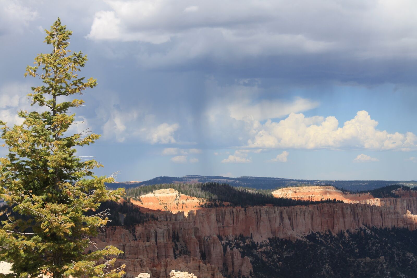 Canon EOS 1100D (EOS Rebel T3 / EOS Kiss X50) sample photo. Canyon, utah, clouds photography
