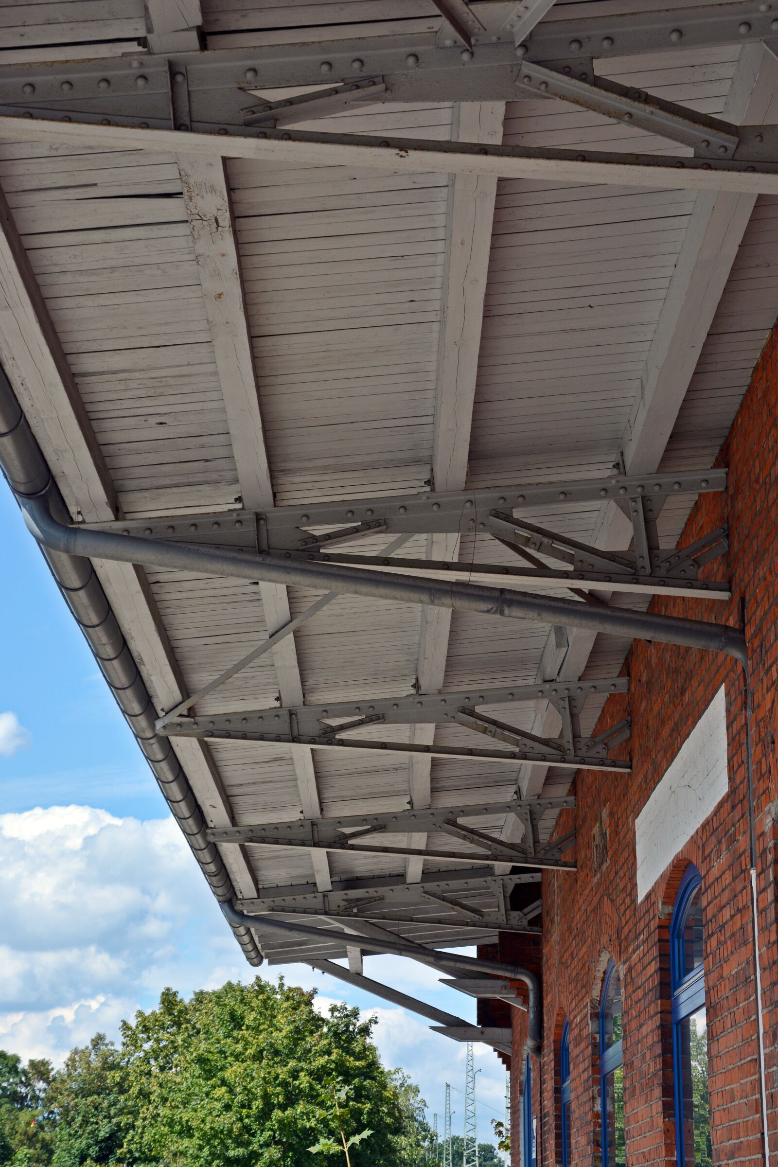 Nikon D5200 sample photo. Roof, construction, architecture photography
