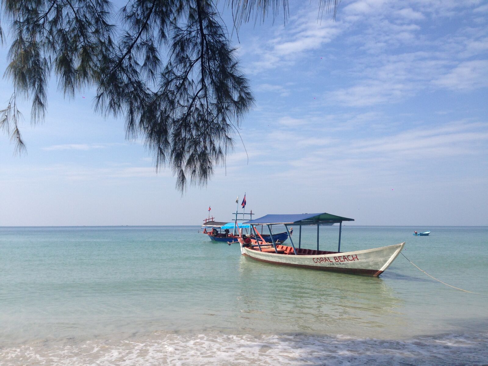 Apple iPhone 5 sample photo. Beach, cambodia, thai boat photography