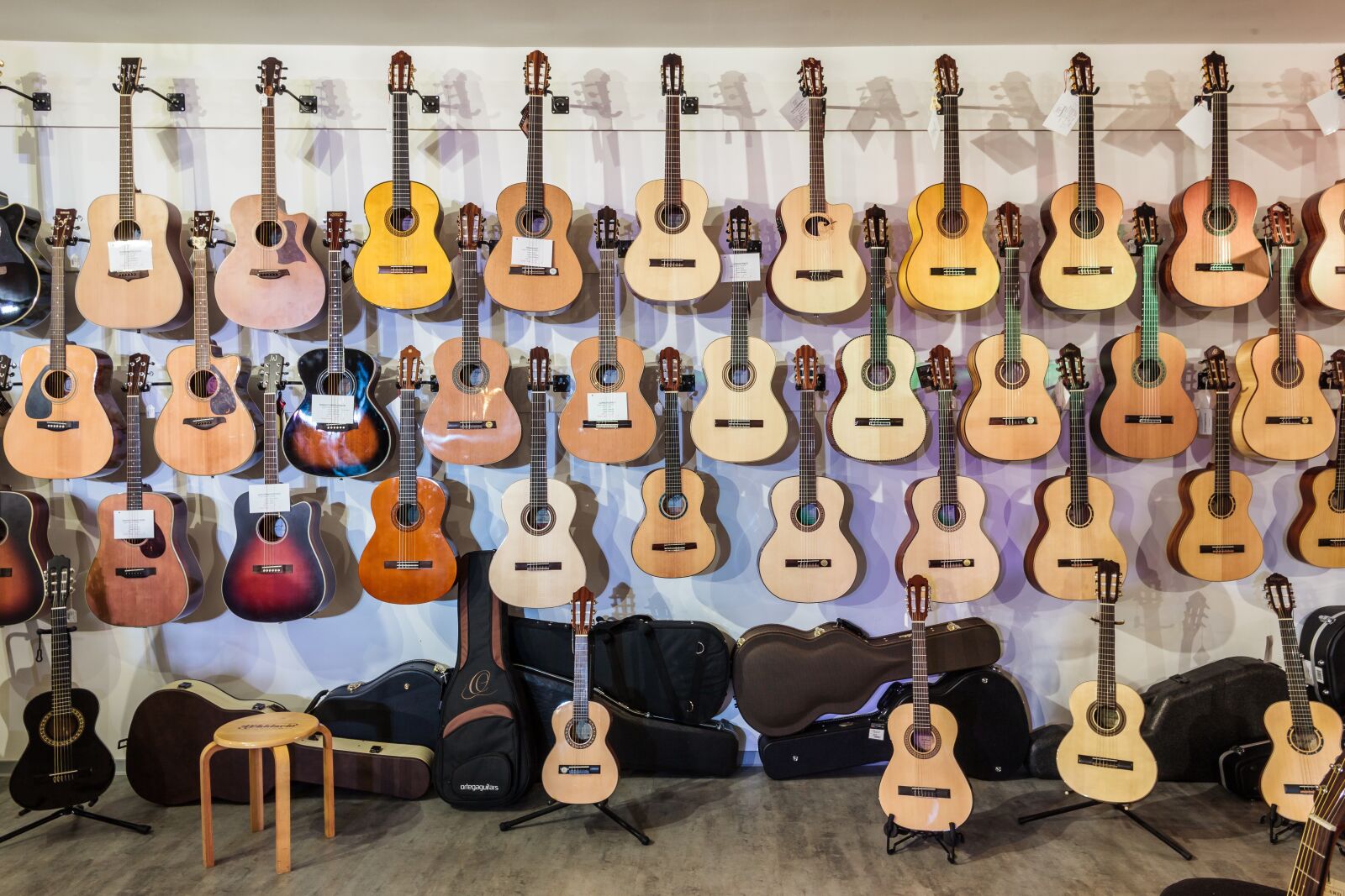 Canon EOS 5D Mark II sample photo. Guitar, acoustic guitar, classical photography