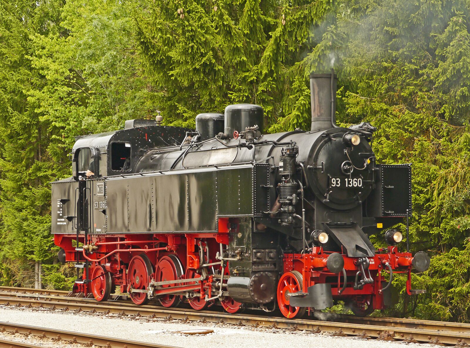 Panasonic Lumix DMC-G3 sample photo. Steam locomotive, historically, museum photography