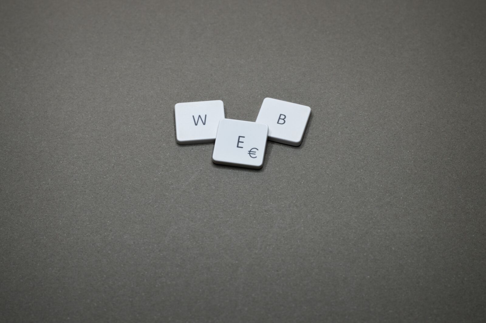 Nikon D3200 sample photo. Web, keyboard, key photography