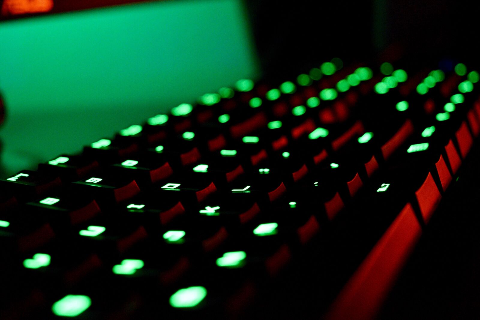 Nikon D3300 sample photo. Blur, blurred, blurry, dark photography