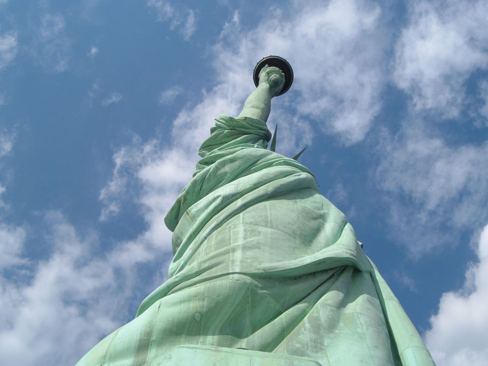 Fujifilm FinePix A330 sample photo. Statue of liberty, nyc photography