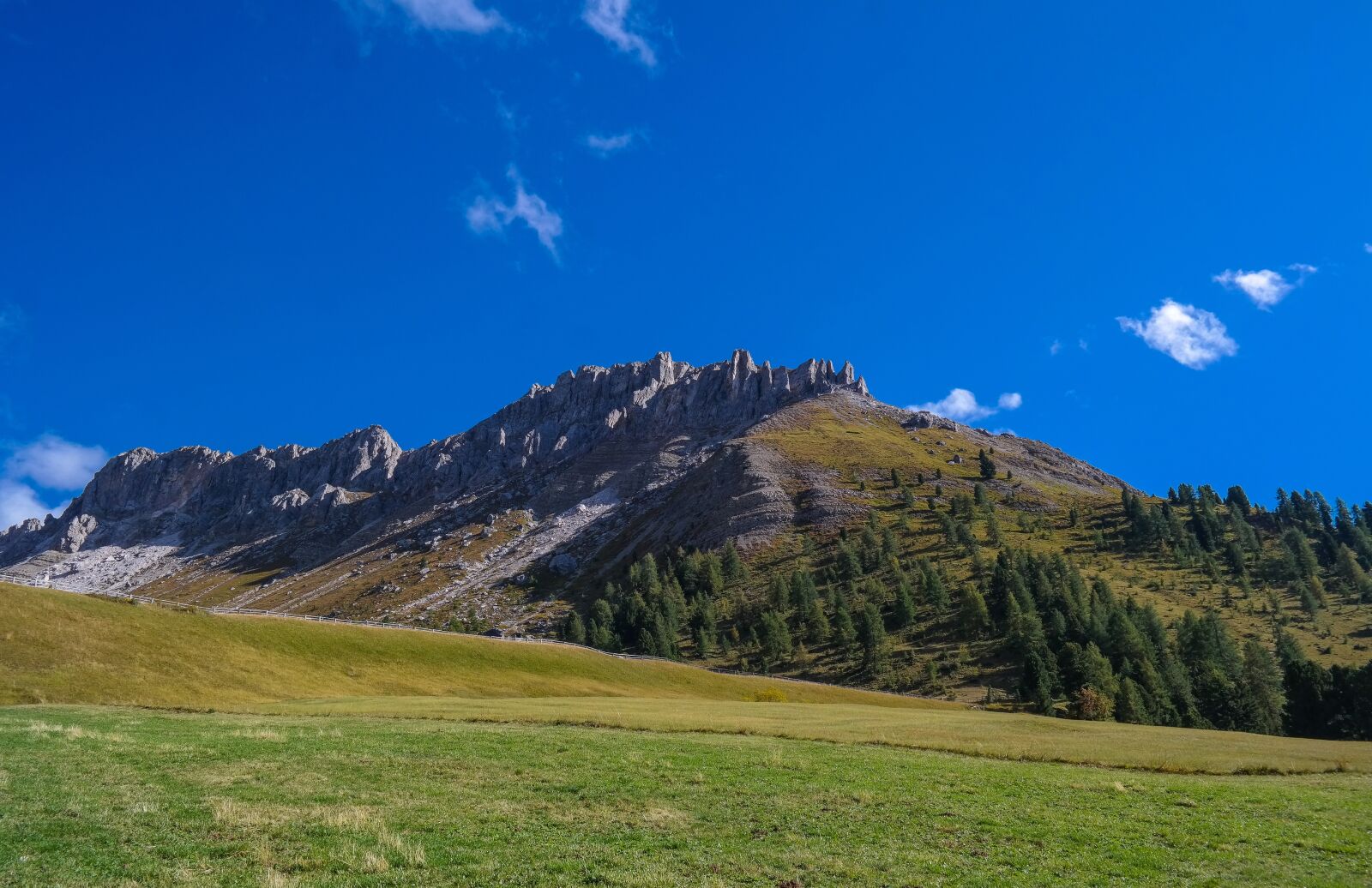 Samsung NX300 sample photo. Alpine, dolomites, mountains photography