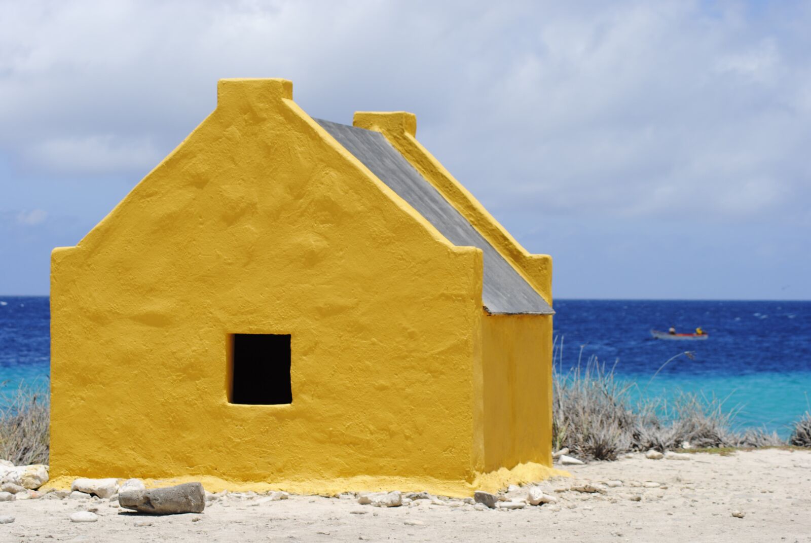 Nikon D3000 sample photo. Caribbean, bonaire, hut photography
