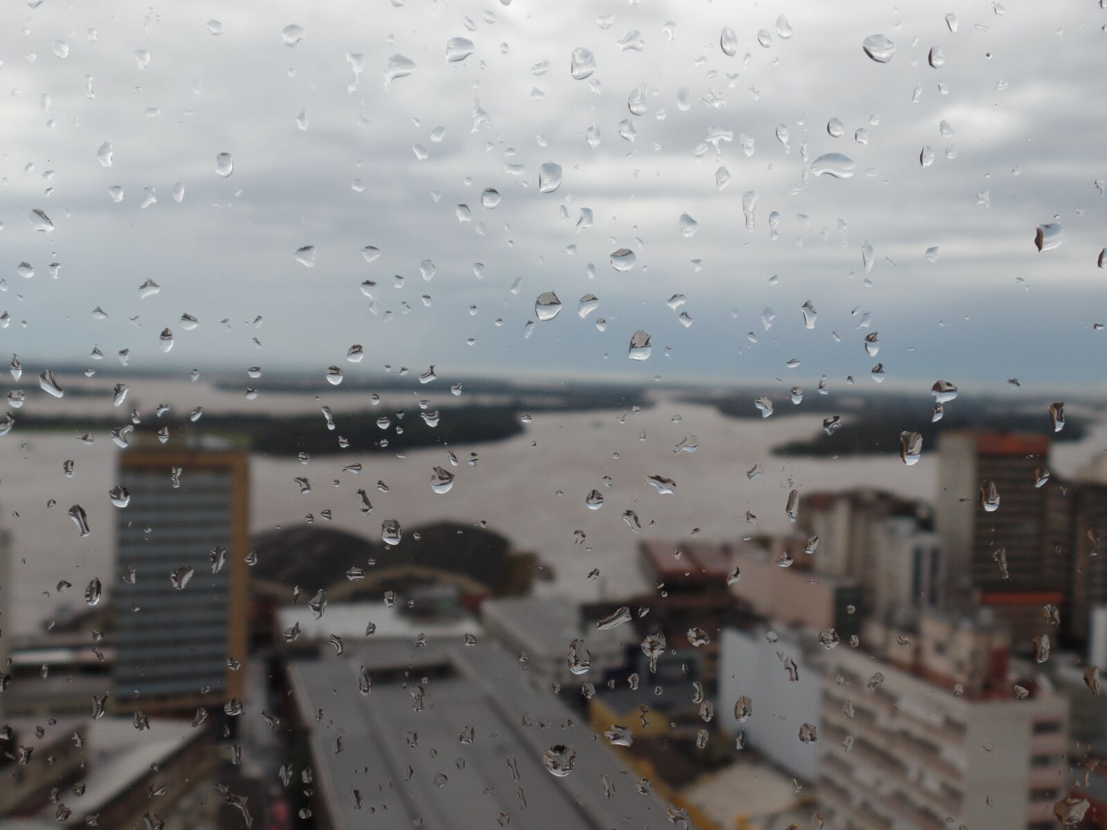 Samsung WB350F/WB351F/WB352F sample photo. Rain, drops, window photography