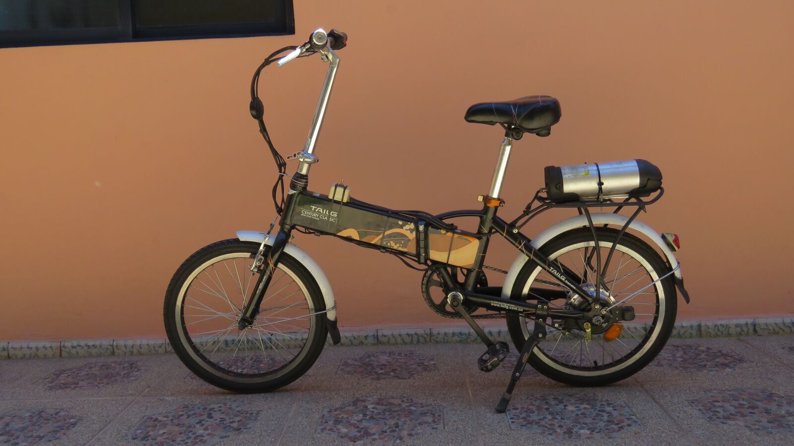 Canon PowerShot SX60 HS sample photo. Transport, bicycle, vehicle photography