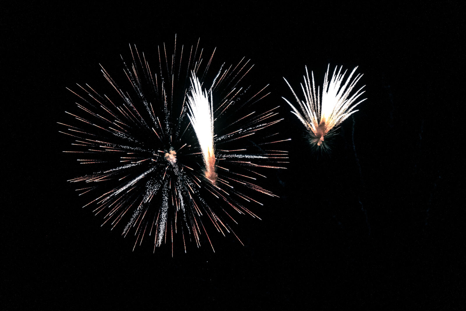 Samsung NX300 sample photo. Light, firework, explode photography