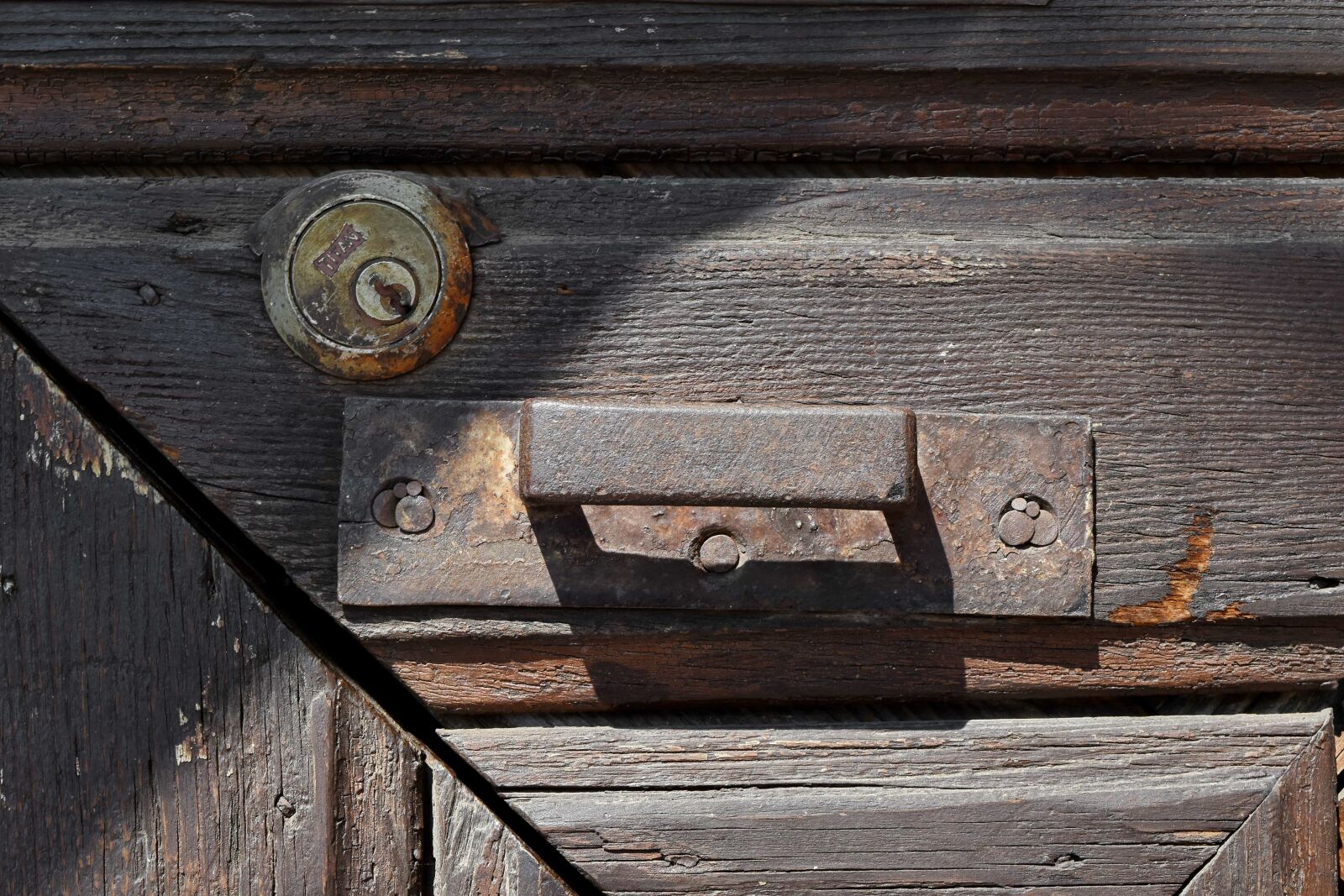 Nikon D5500 sample photo. Carpentry, keyhole, wooden, box photography