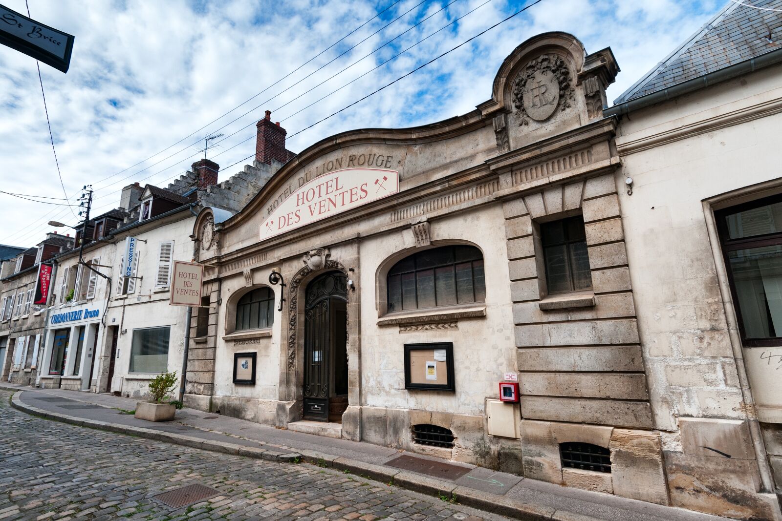 Nikon D300S sample photo. Old, facade, soissons photography
