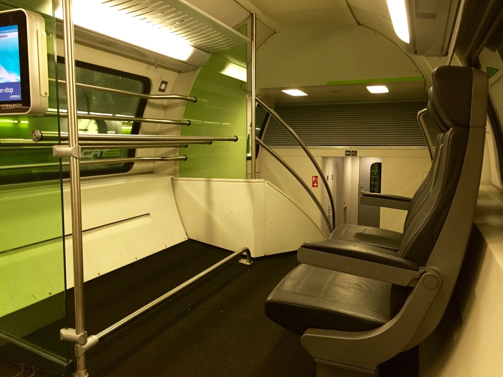 Apple iPhone 6 sample photo. Vienna, railway, city airport photography