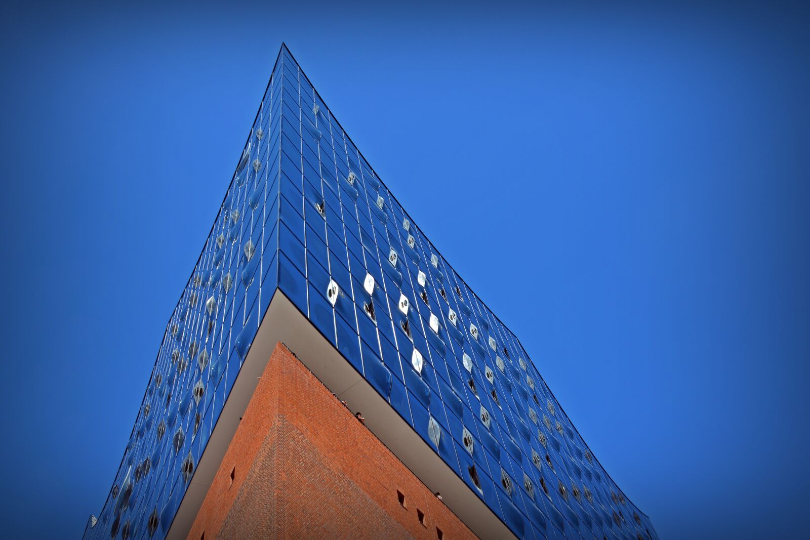 Nikon D5200 sample photo. Elbe philharmonic hall, hamburg photography
