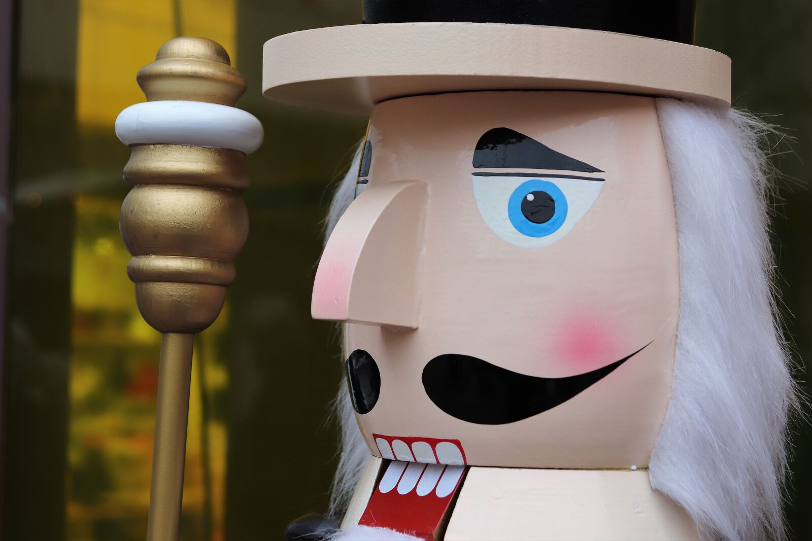 Canon EOS 200D (EOS Rebel SL2 / EOS Kiss X9) sample photo. Nusskracker figure, nutcracker, toy photography