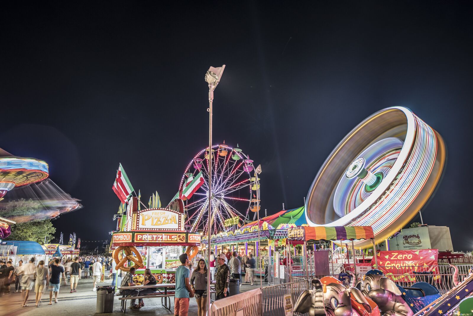 Nikon D810 sample photo. Carnival, rides, entertainment photography