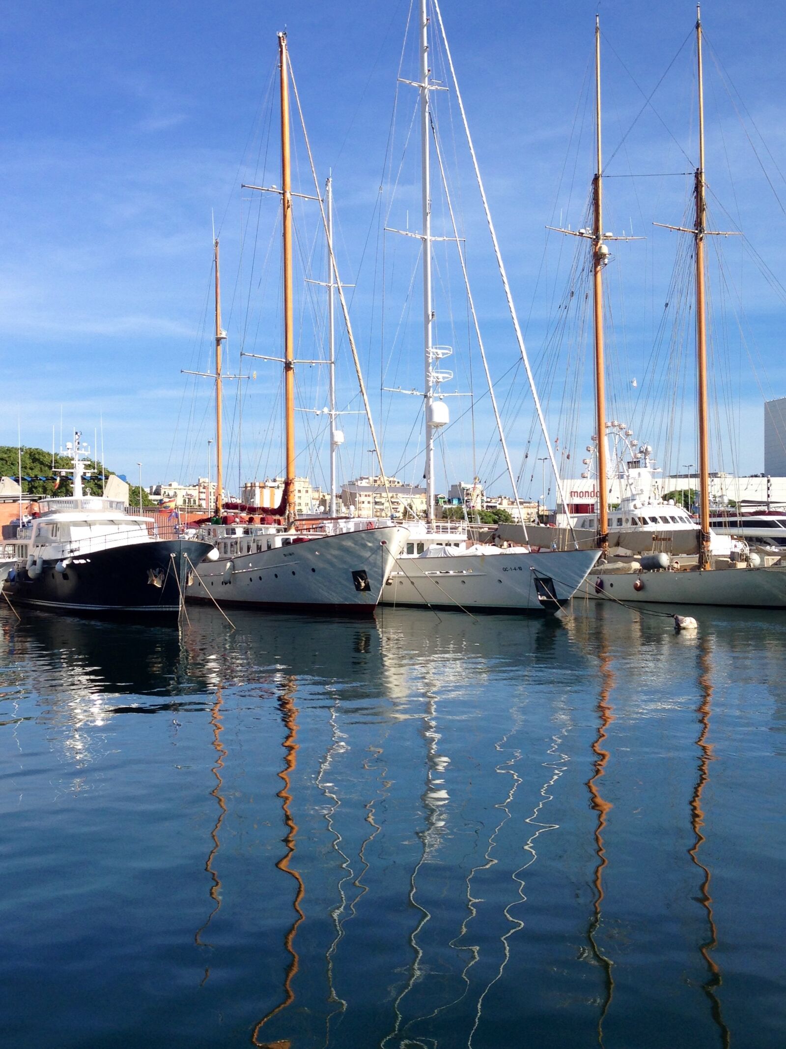 Apple iPhone 5 sample photo. Barcelona, boats, harbour photography