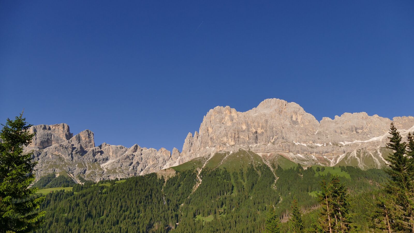 Panasonic Lumix DMC-FZ1000 sample photo. Sunset, dolomites, mountains photography