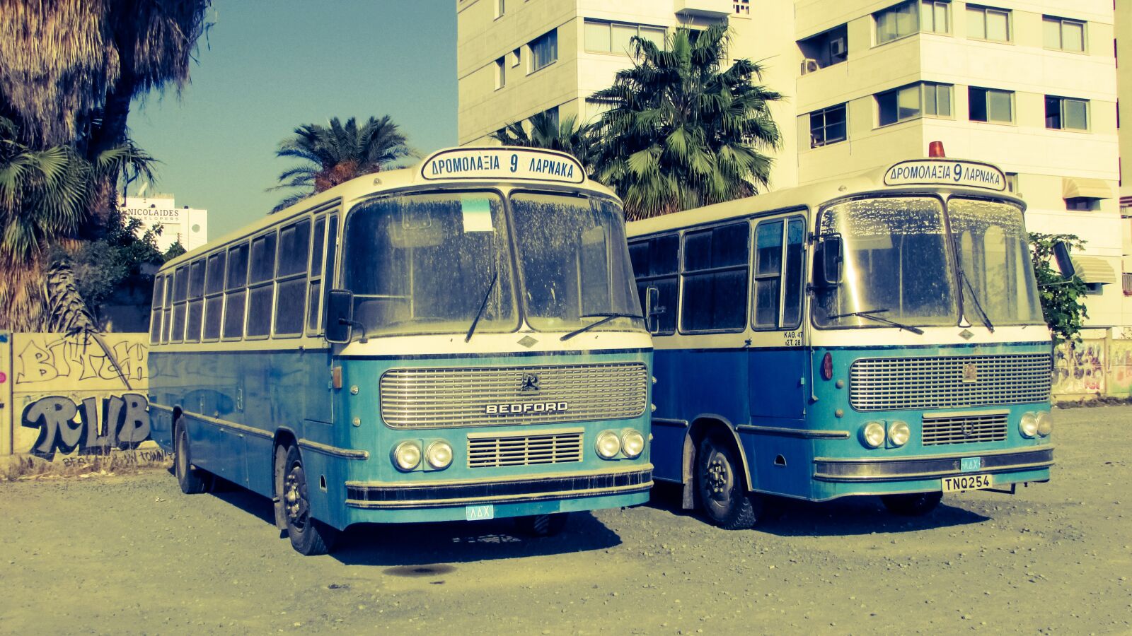 Canon PowerShot SX400 IS sample photo. Buses, old, vintage photography