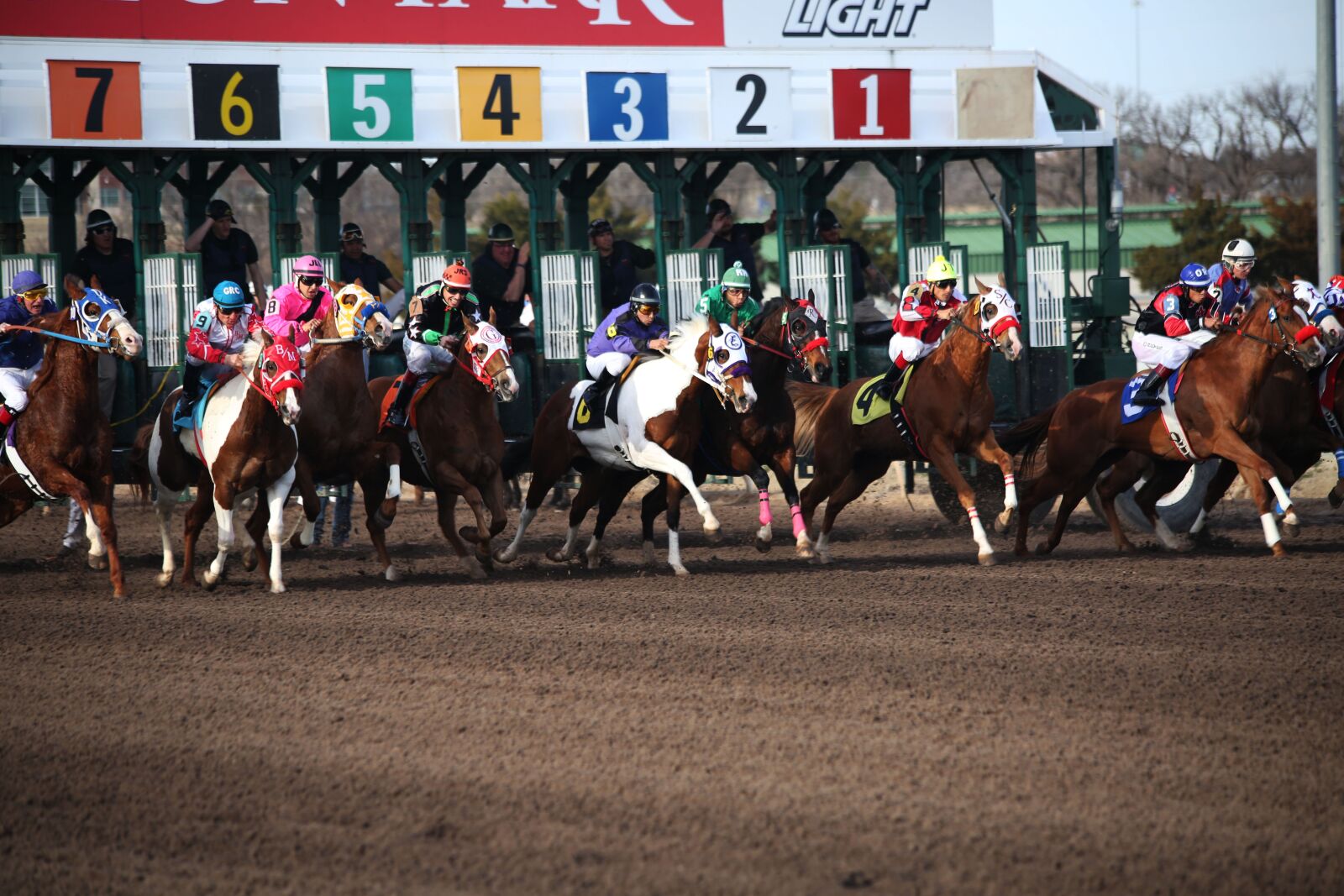 Canon EF 70-300mm F4-5.6 IS USM sample photo. Horses, horse racing, racetrack photography