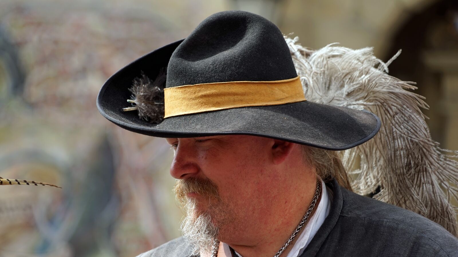 Sony a7 + Sony FE 24-240mm F3.5-6.3 OSS sample photo. Man, middle ages, hat photography