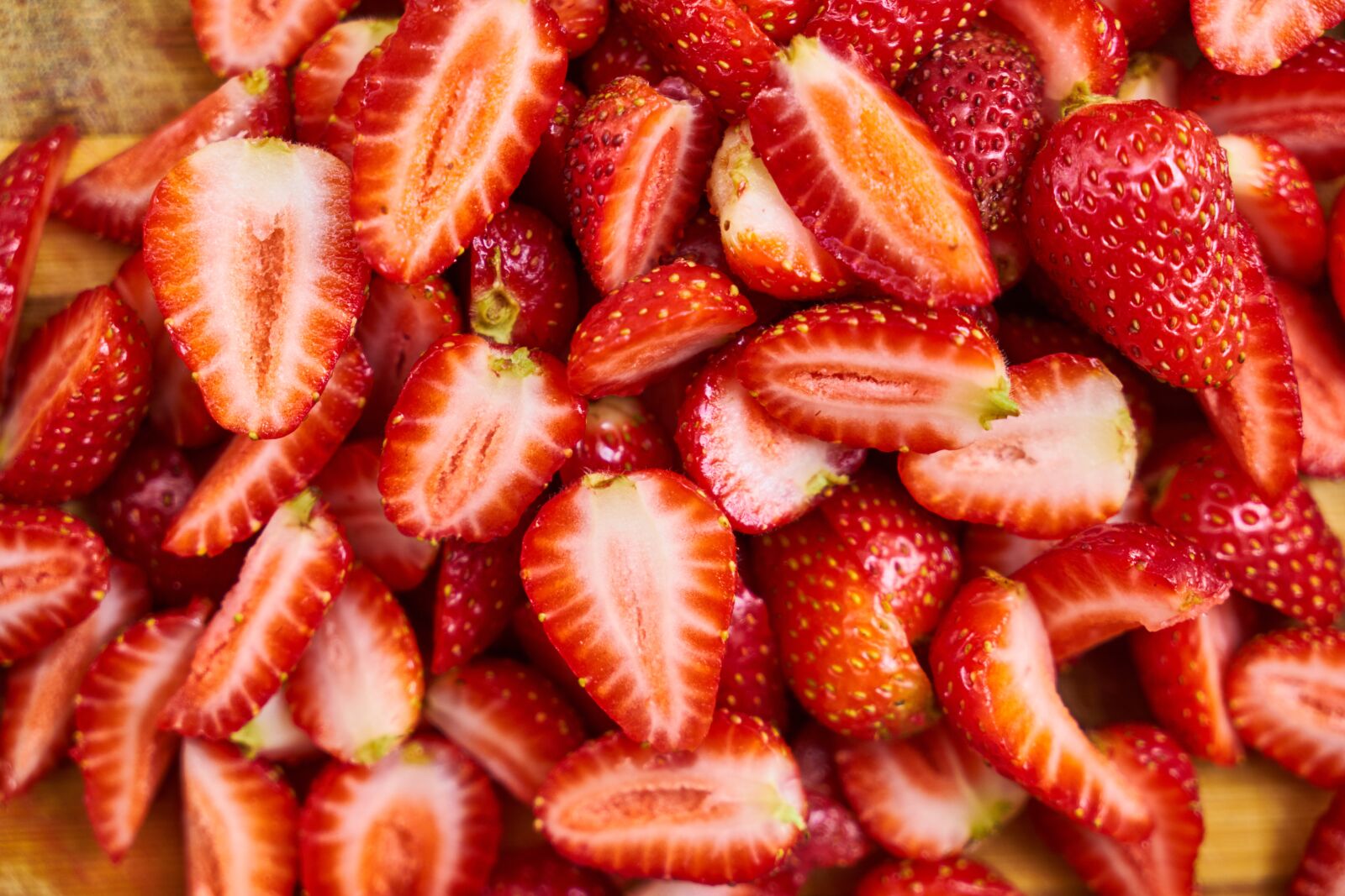 Sony a7R II sample photo. Strawberry, red, macro photography