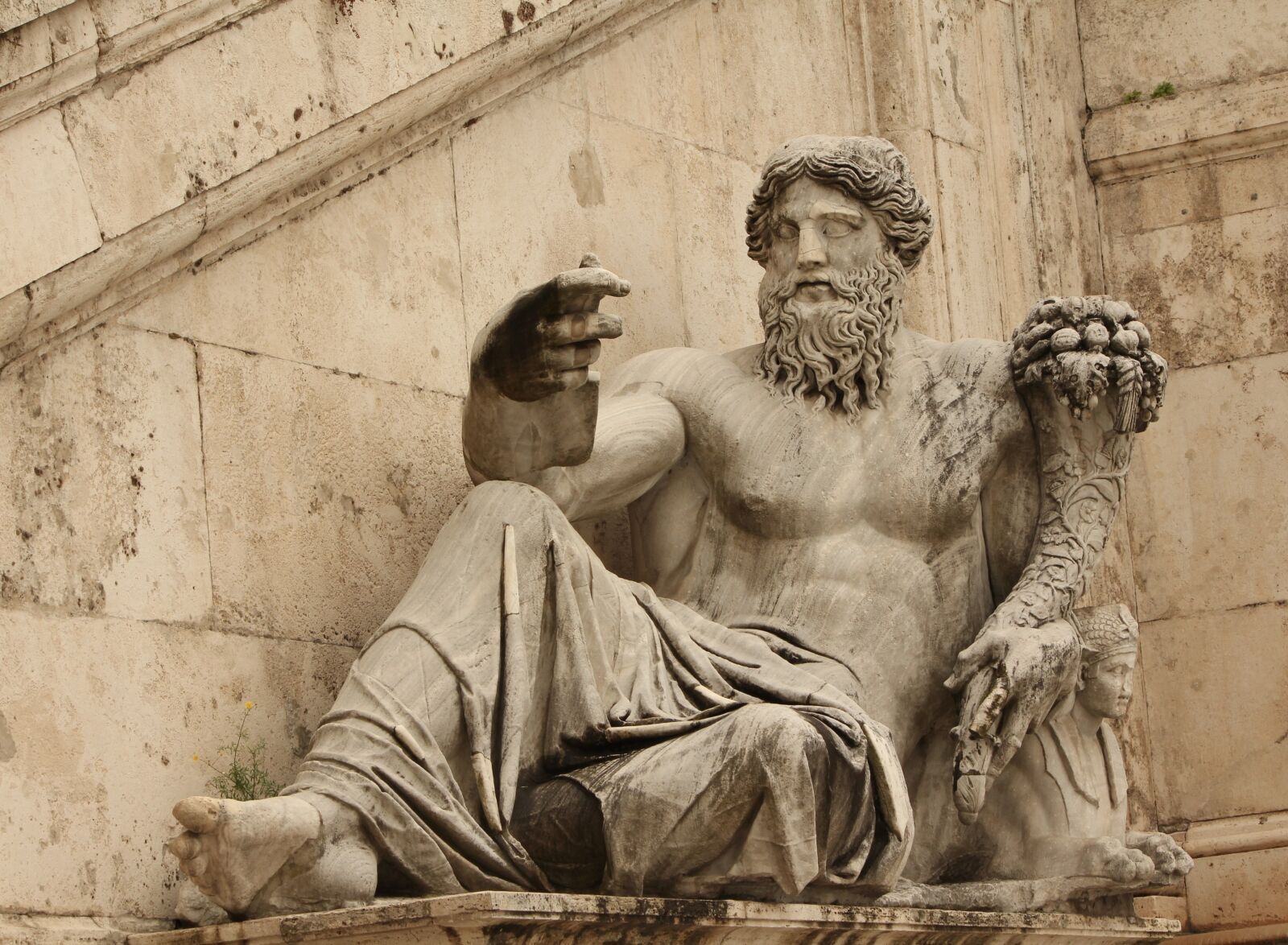 Canon EOS 550D (EOS Rebel T2i / EOS Kiss X4) sample photo. Gods, monument, art photography