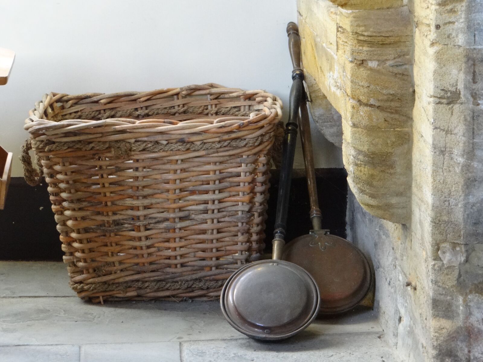 Sony Cyber-shot DSC-HX100V sample photo. Frying pan, basket, antique photography