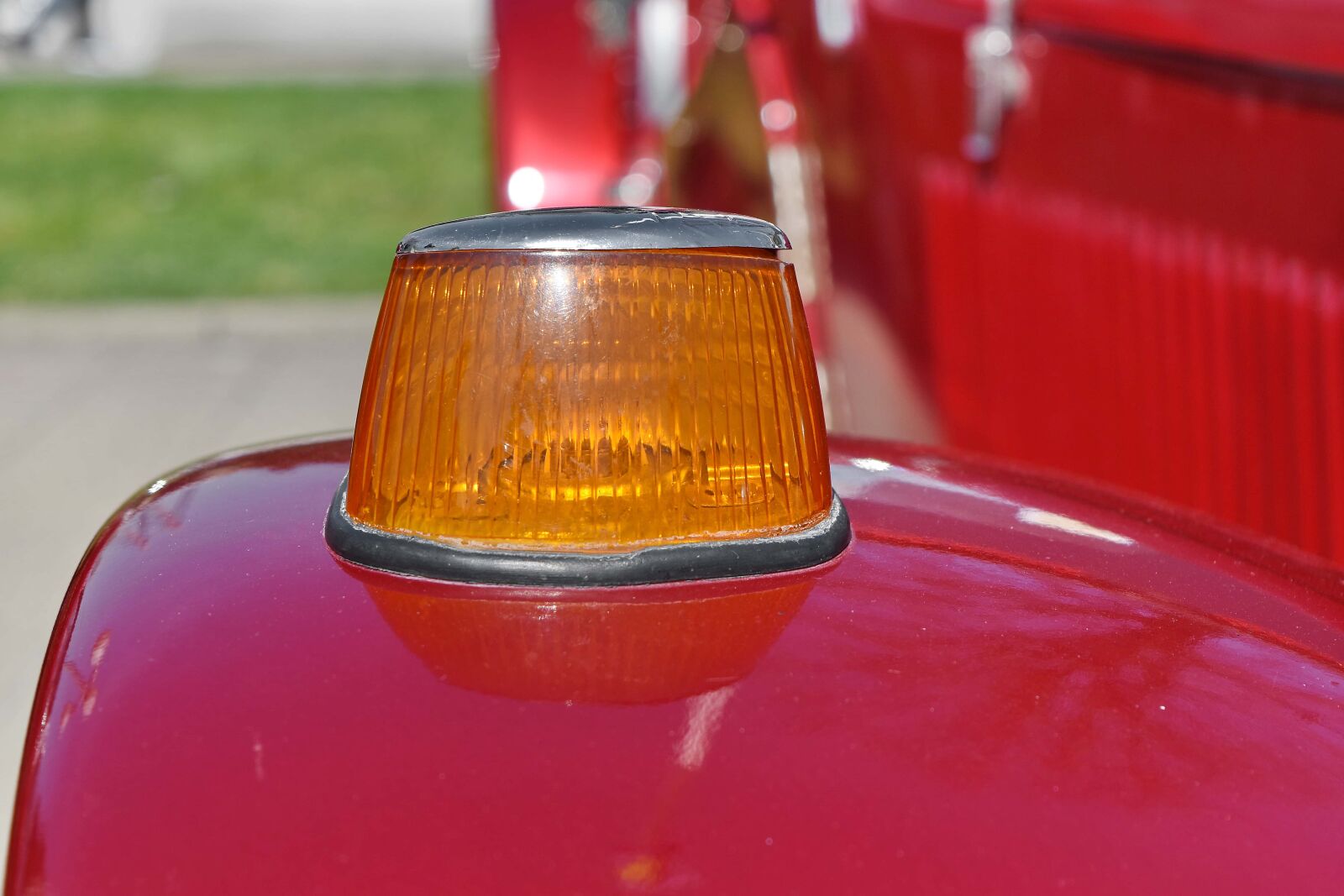 Nikon D5500 sample photo. Detail, outdoors, vehicle, drink photography