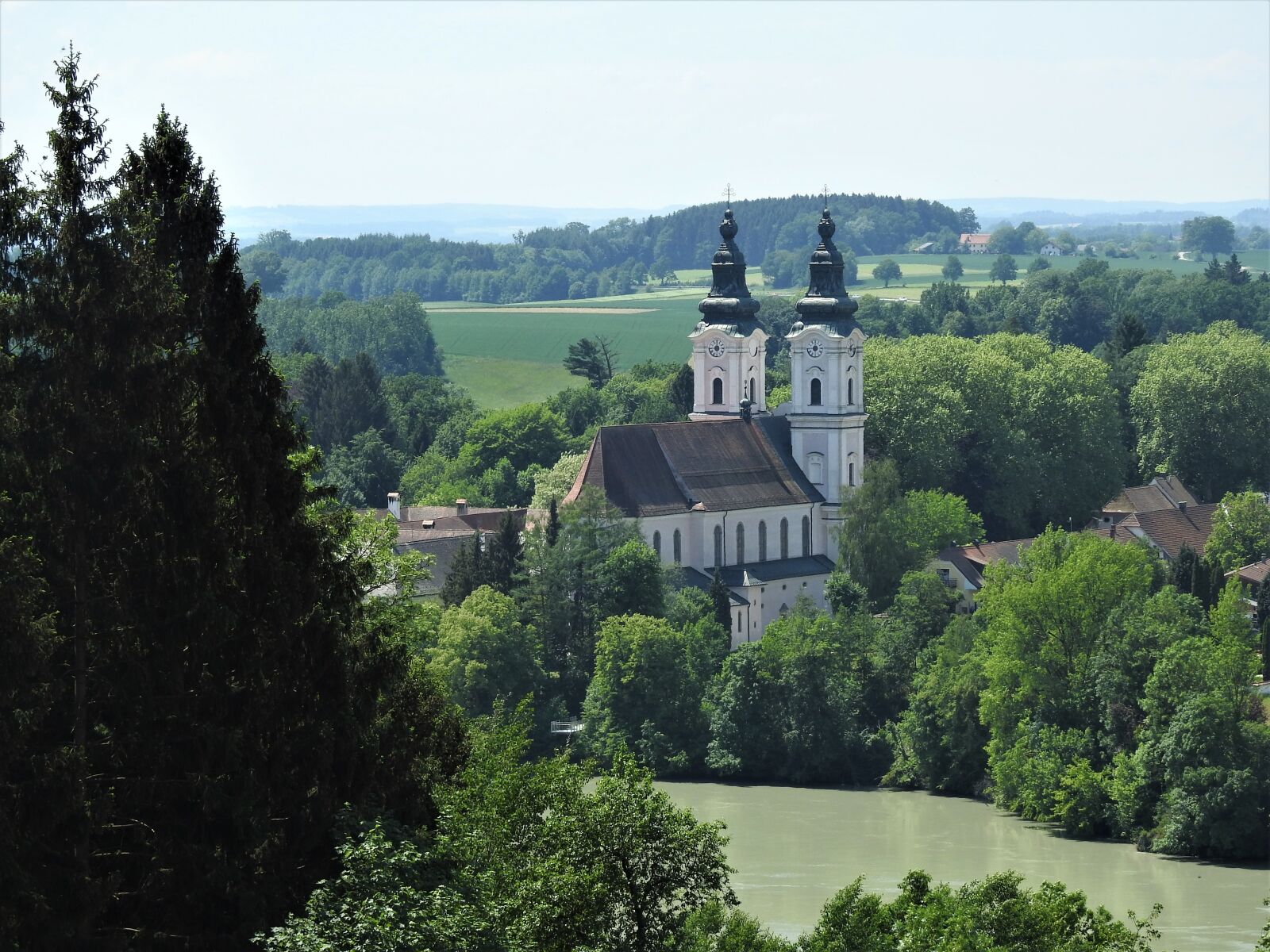 Nikon Coolpix P900 sample photo. Castle, forest, green photography