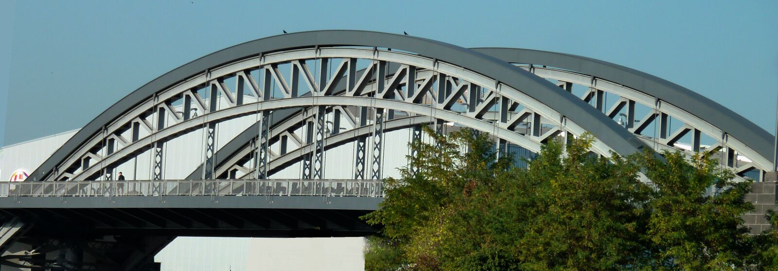 Panasonic DMC-TZ7 sample photo. Bridge, sw, architecture photography