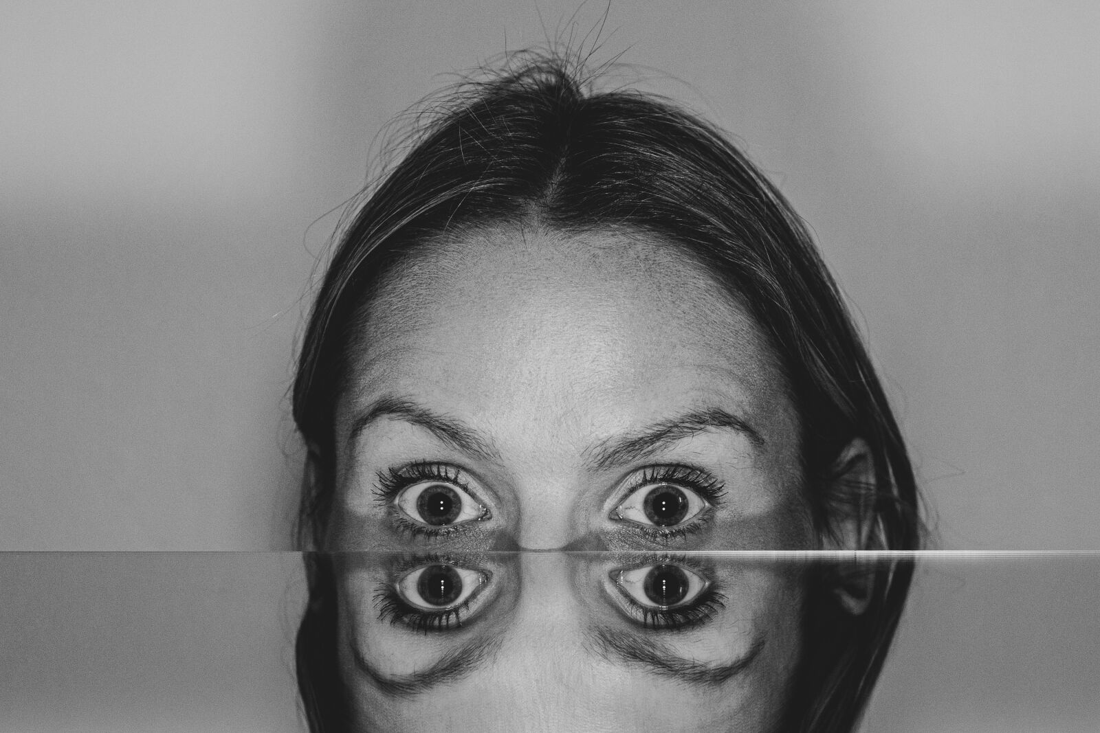 Canon EOS R sample photo. Woman, eyes, reflection photography