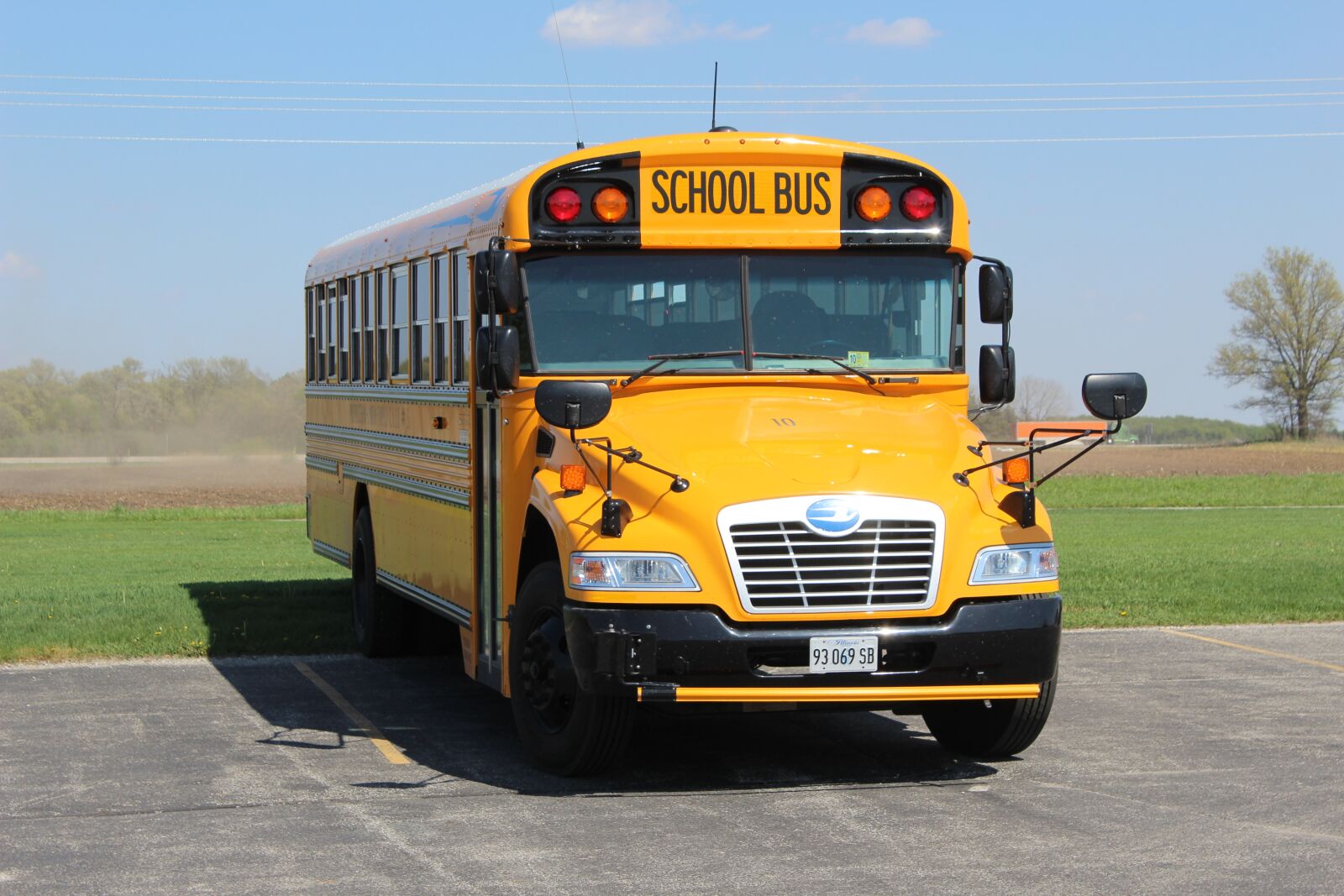 Canon EOS 600D (Rebel EOS T3i / EOS Kiss X5) sample photo. School bus, bus, usa photography