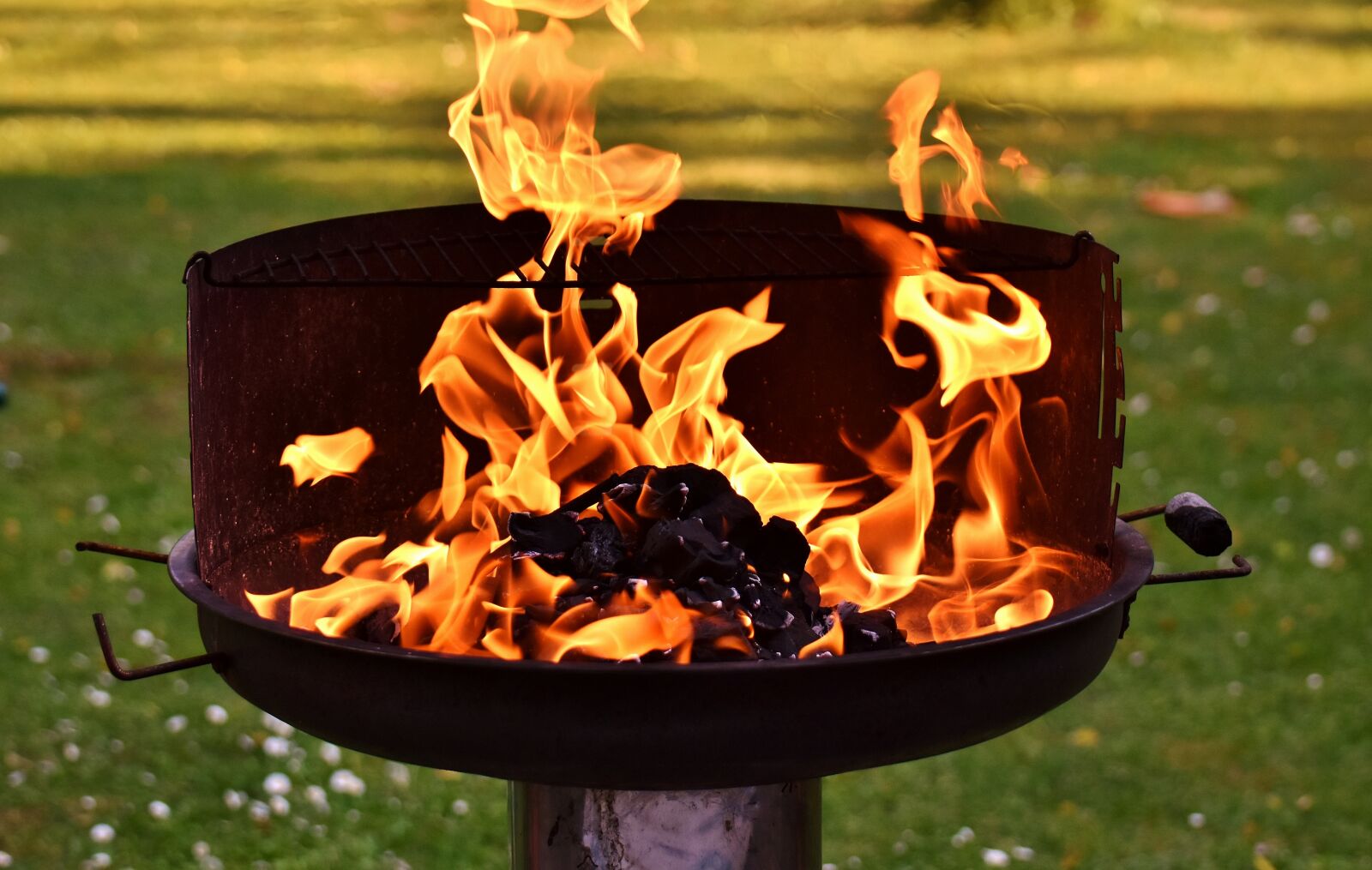 Nikon D7200 sample photo. Fire, flame, carbon photography