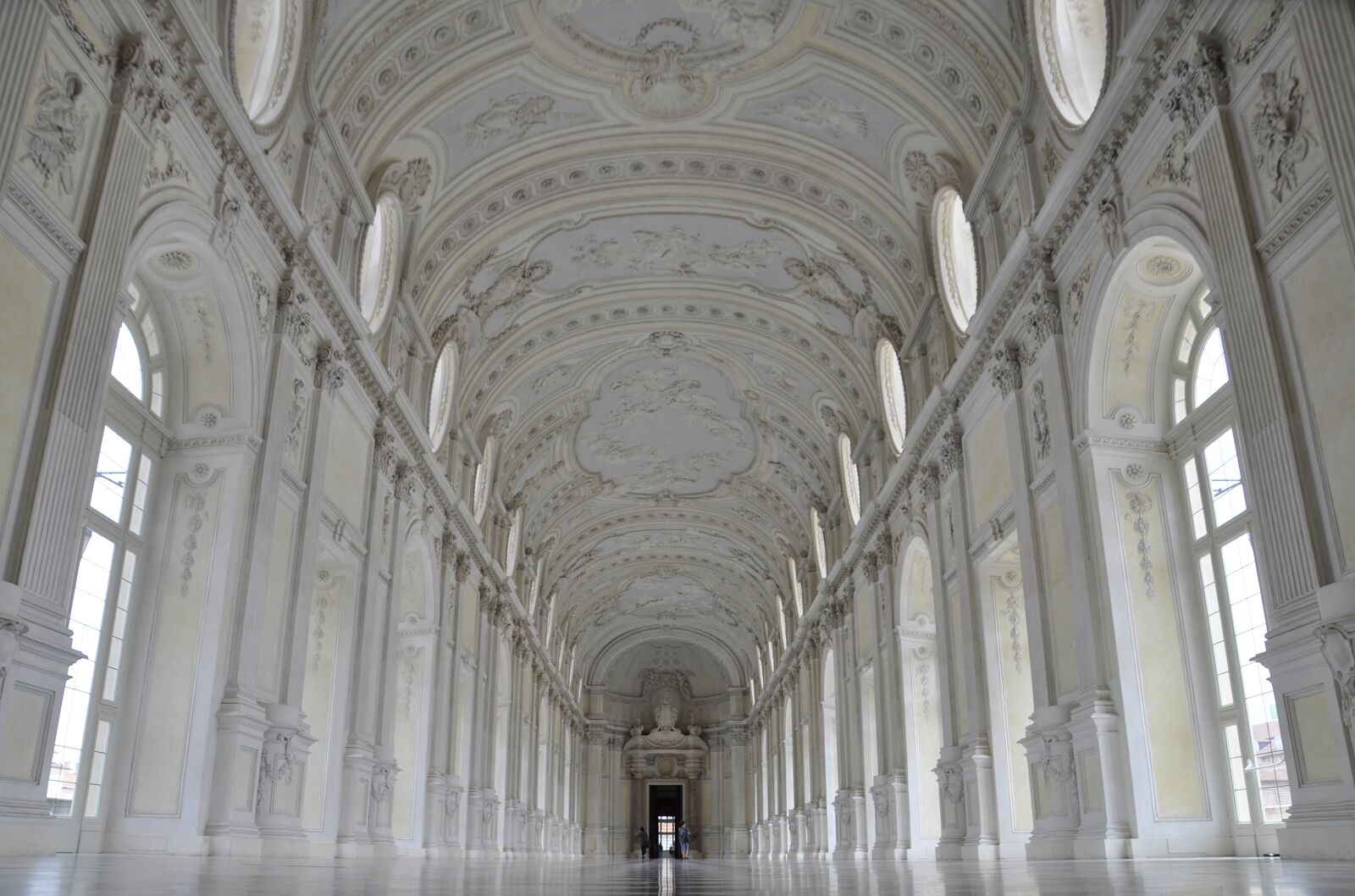 Nikon D5000 sample photo. Great gallery, monument, architecture photography