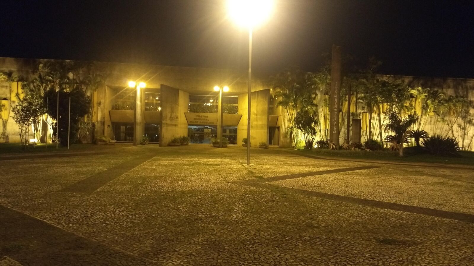 Motorola Moto G (5) Plus sample photo. Theatre, elias angeloni, brazil photography