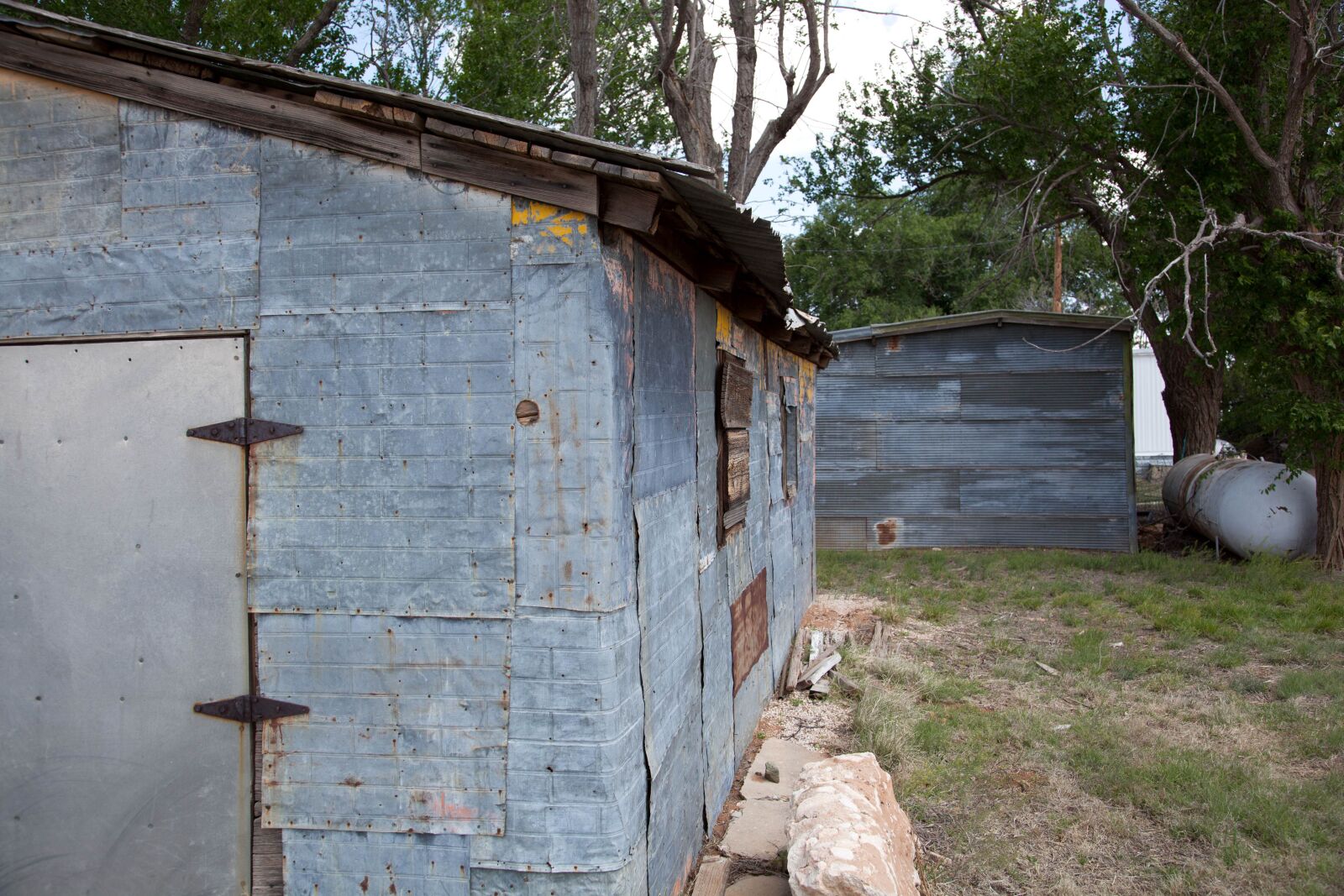 Canon EOS 5D Mark II sample photo. Old, country, building, barn photography
