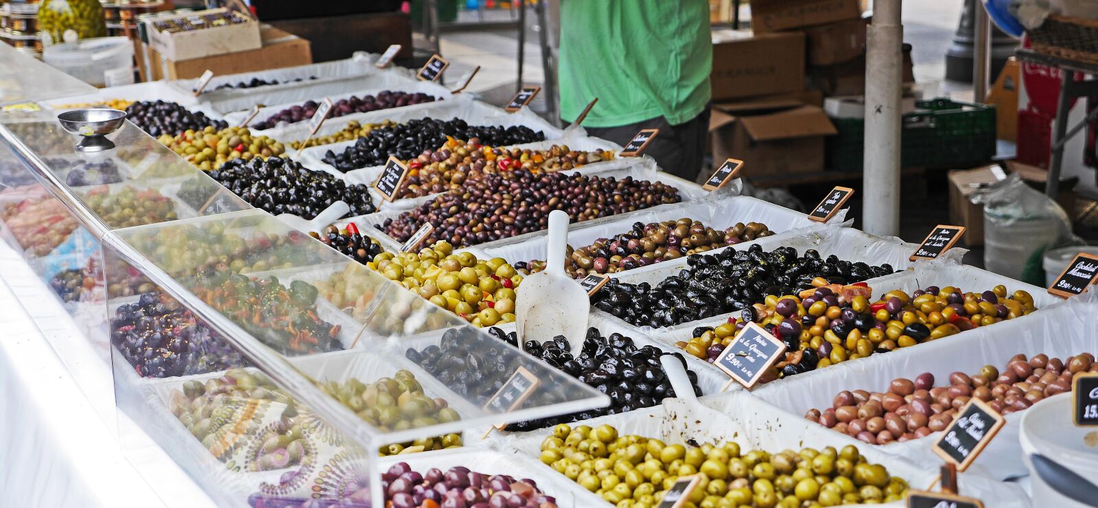 Panasonic Lumix DMC-GH3 sample photo. Olives, nice, flower market photography