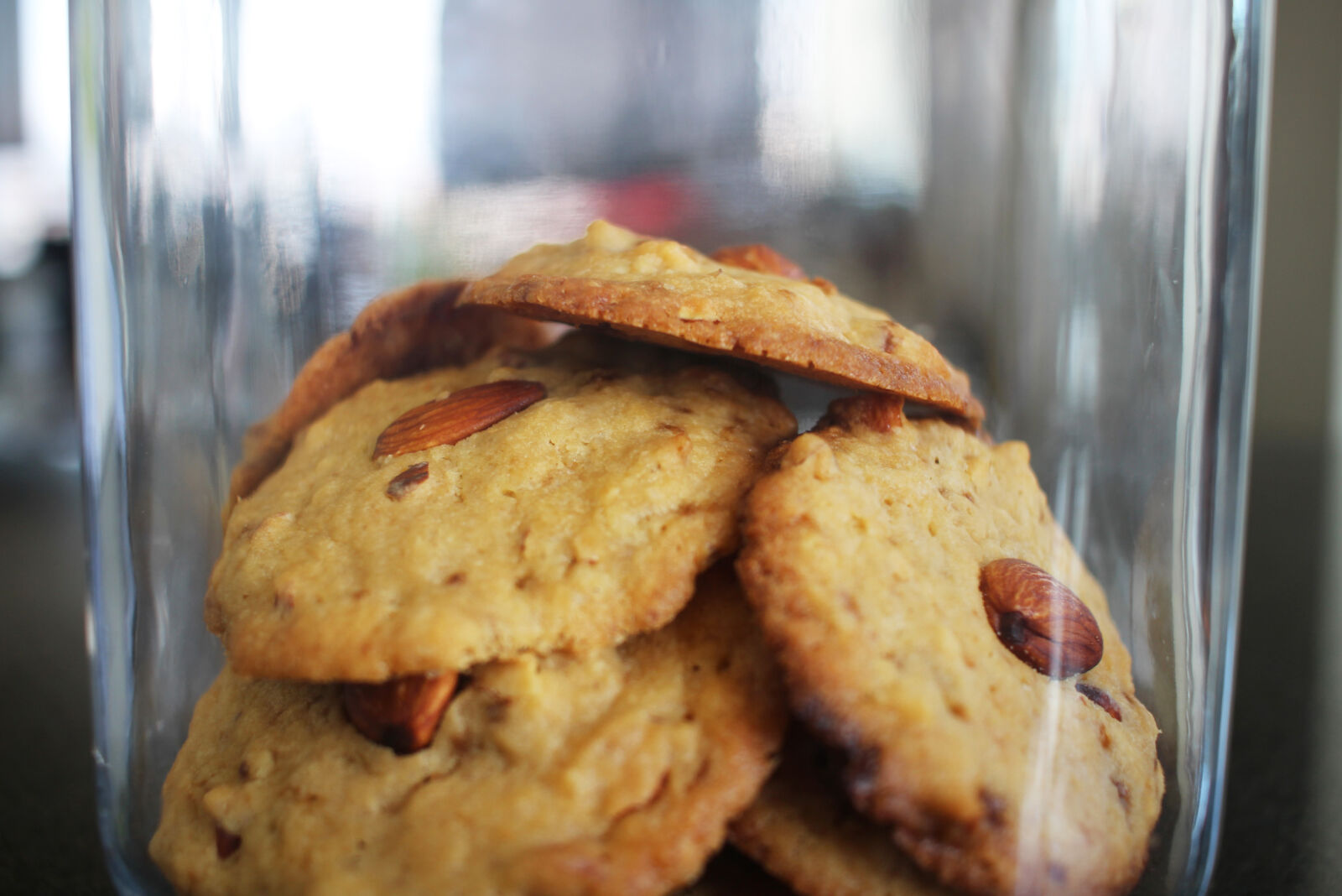 Canon EF-S 24mm F2.8 STM sample photo. Almonds, cookie, cookies, glass photography