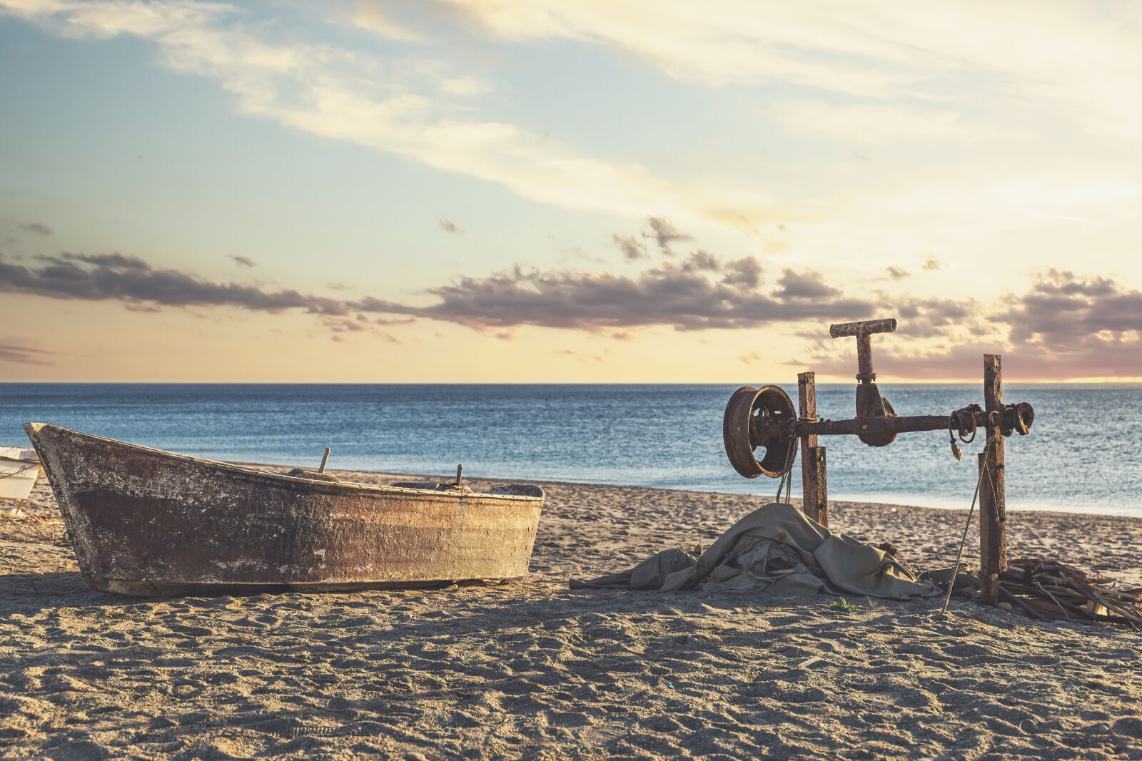 Canon EOS 6D + Canon EF 24-70mm F4L IS USM sample photo. Boat, fishing, sunset photography