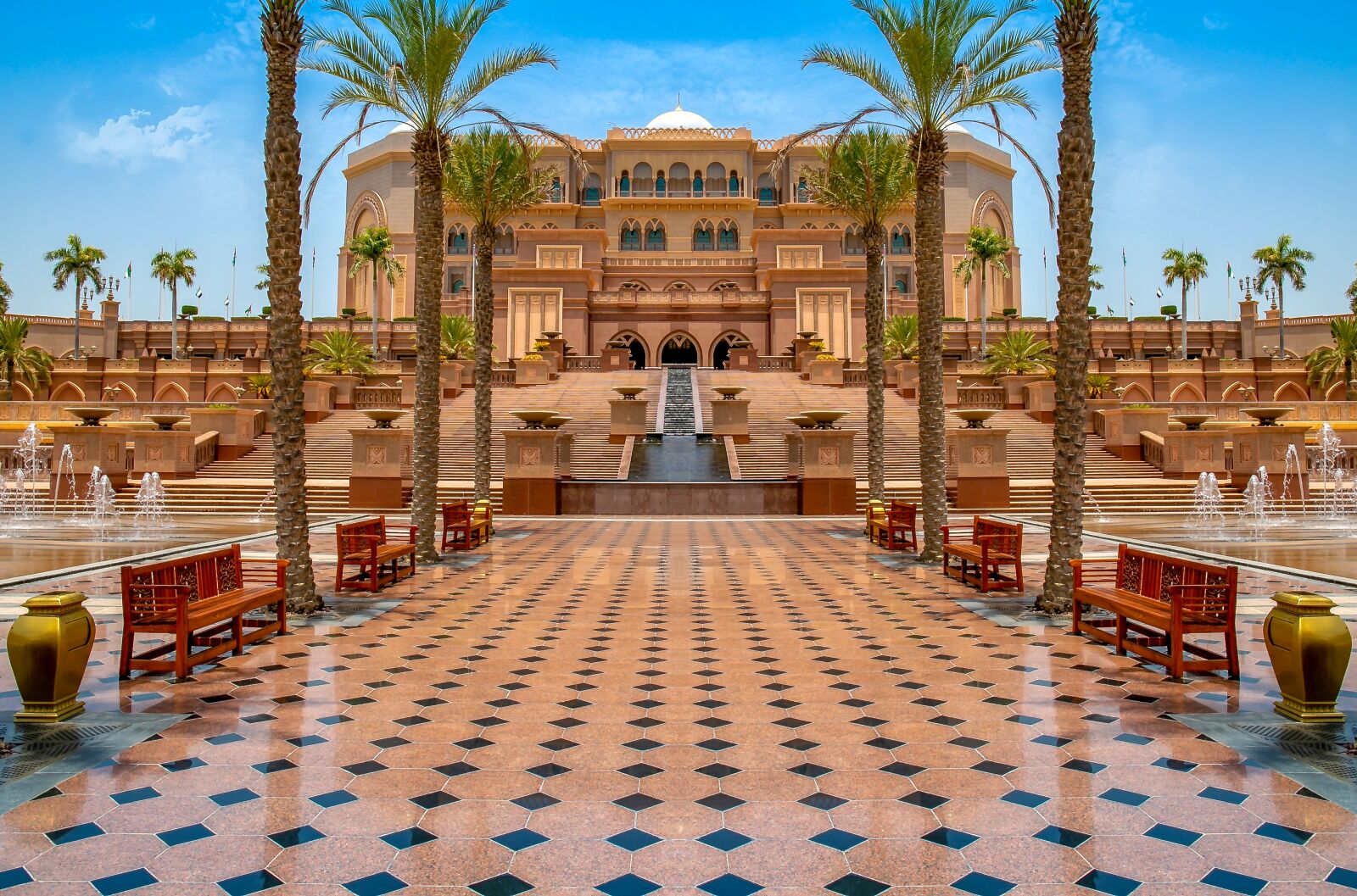 Canon EF 24-70mm F4L IS USM sample photo. Abudhabi, palace, building photography