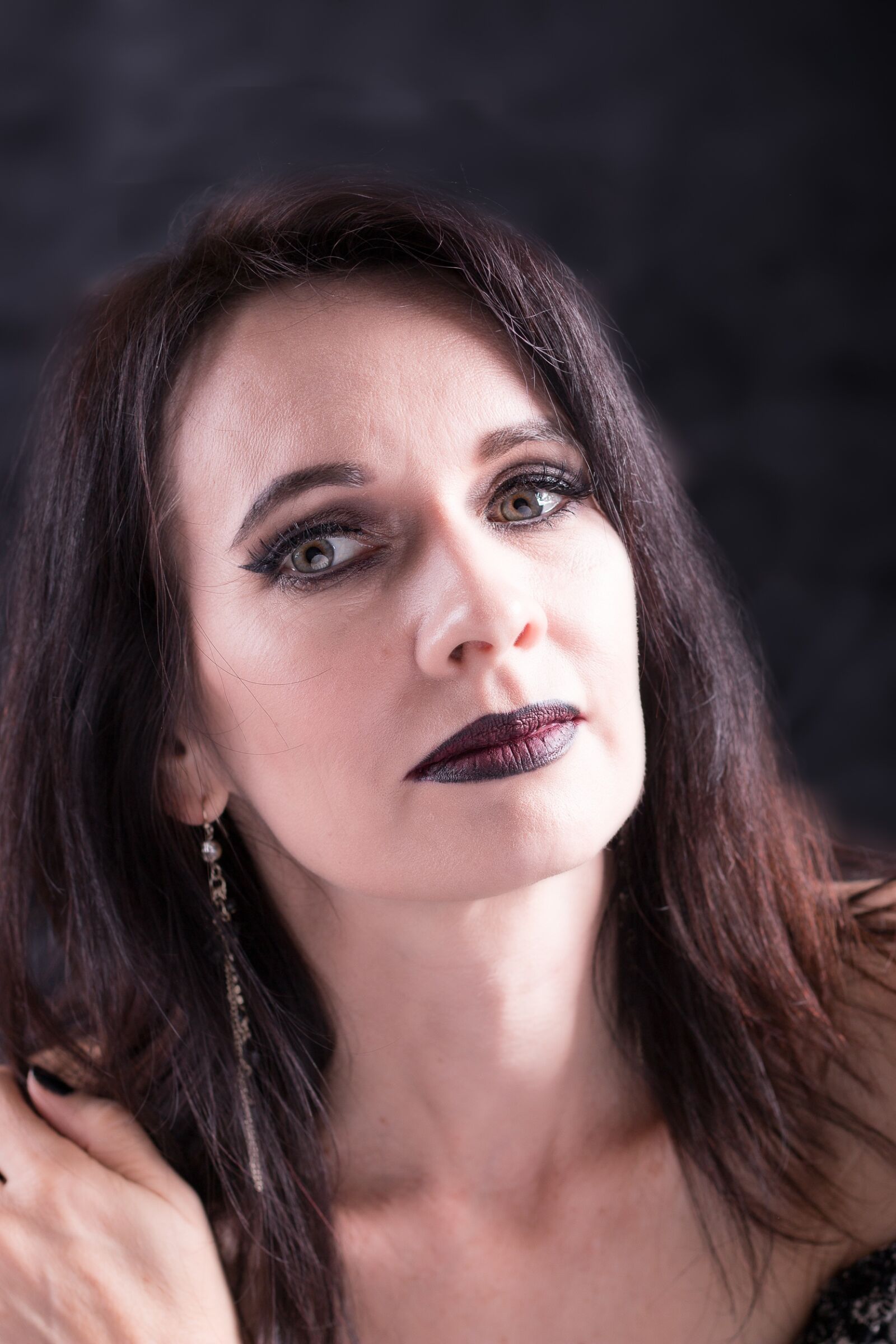 Canon EOS 70D + Canon EF 50mm F1.8 II sample photo. Gothic, make-up, woman photography