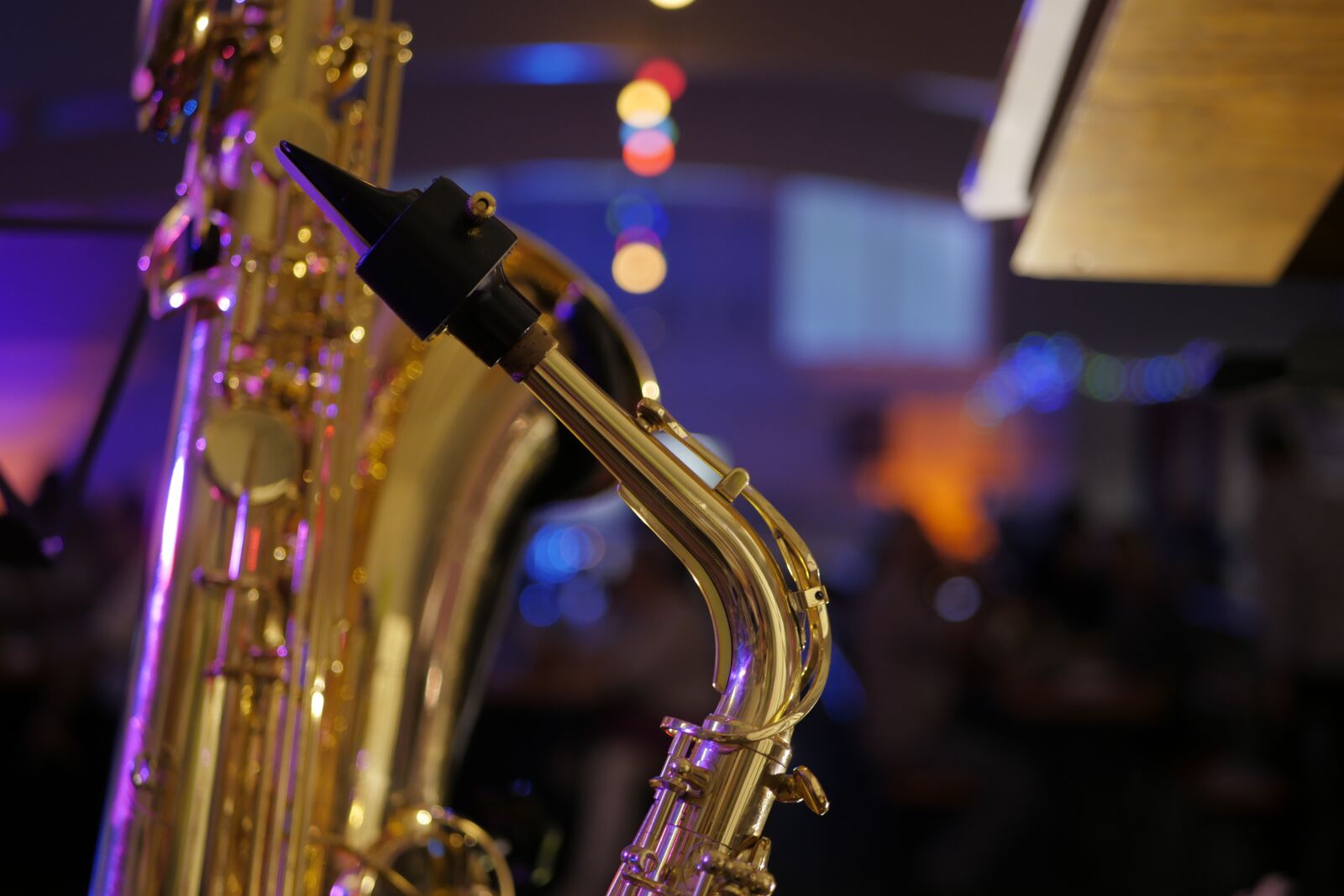 Panasonic Lumix DMC-GX8 sample photo. Saxophone, instrument, jazz photography