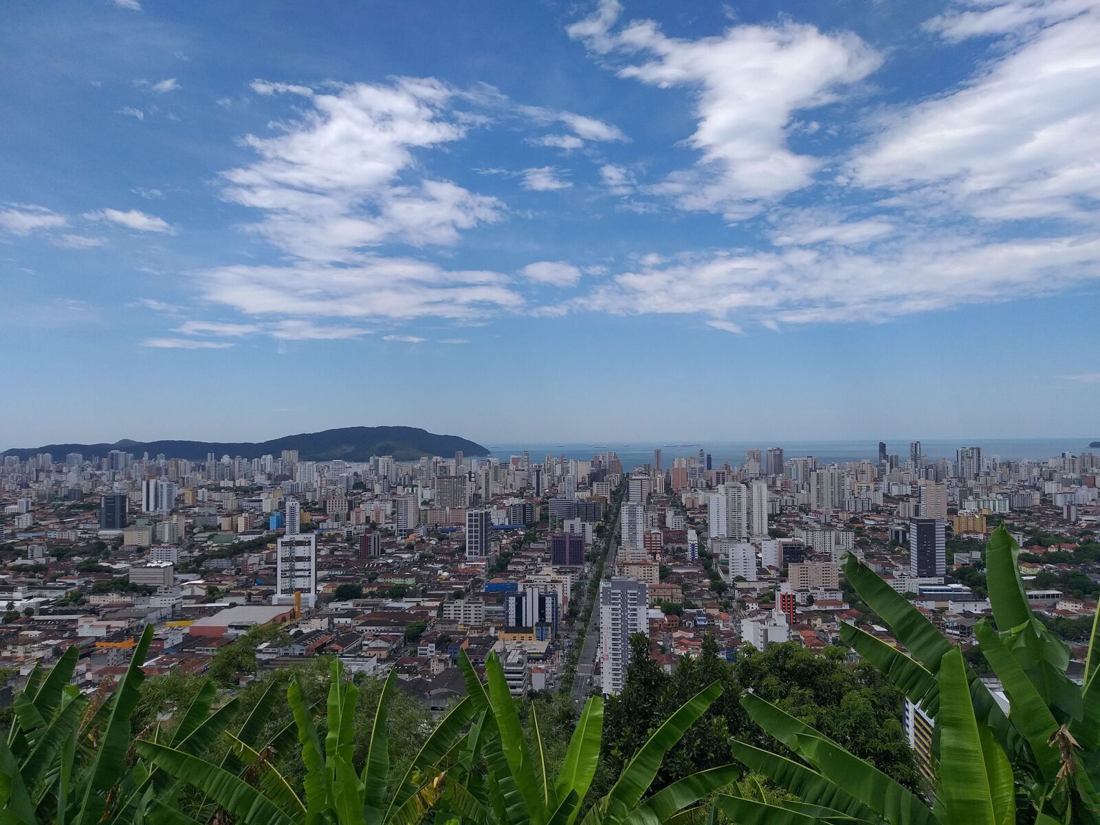 Samsung Galaxy J8 sample photo. Santos, monte serrat, city photography
