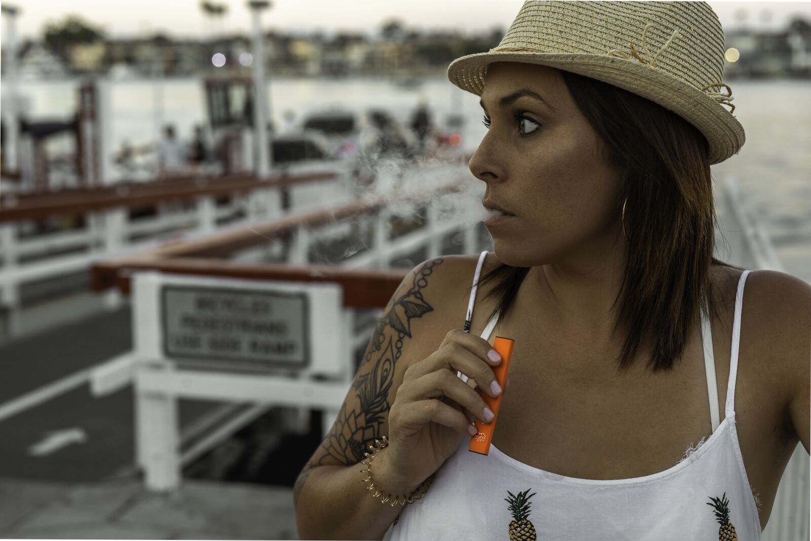 Canon EOS 5D Mark IV sample photo. Vaping, vape, smoke photography