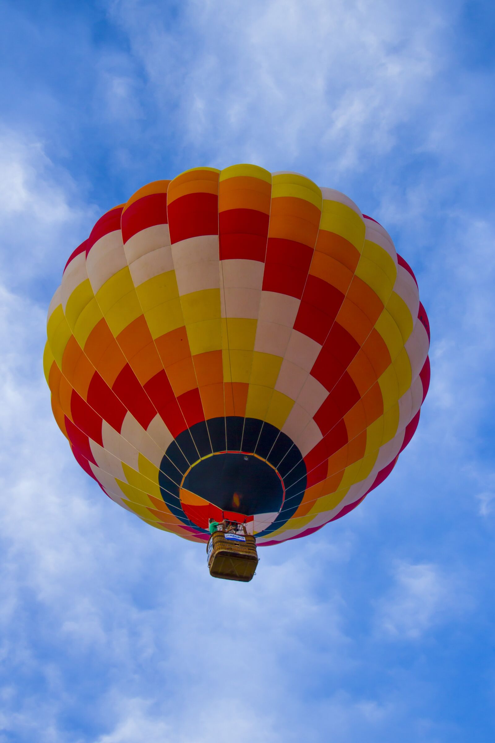 Canon EOS 7D + Canon EF 17-40mm F4L USM sample photo. Balloon, colorful, flying photography